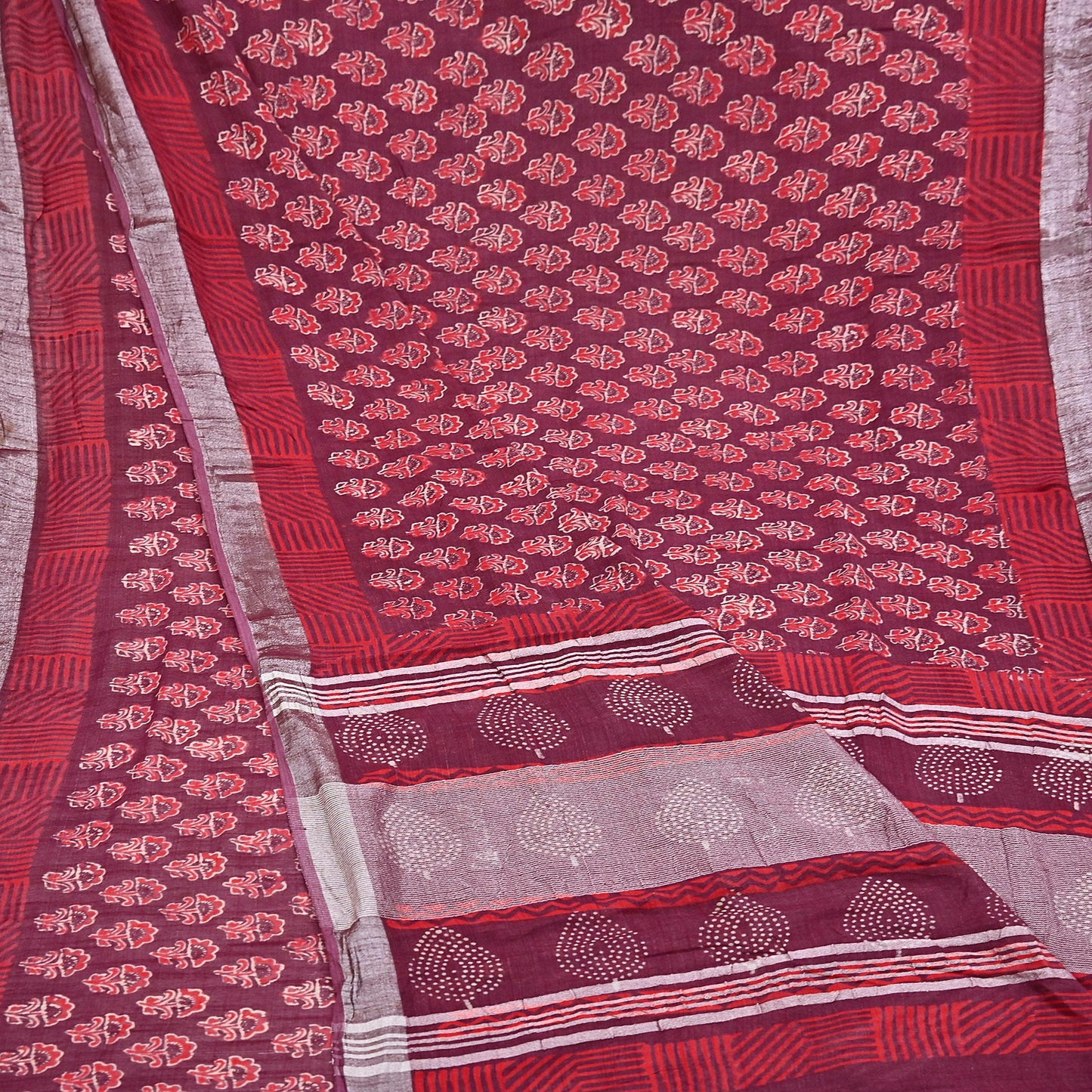 Indian Vintage Sari Maroon Printed Pure Cotton Sarees Craft Fabric 5Yd Soft Sewing Sarong Wrap Boho Floral Quilting Dress making fringes