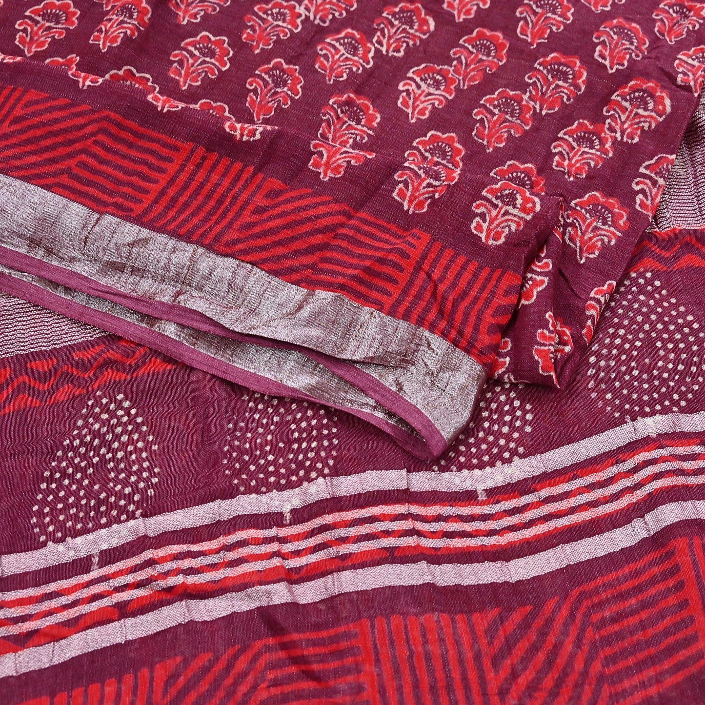 Indian Vintage Sari Maroon Printed Pure Cotton Sarees Craft Fabric 5Yd Soft Sewing Sarong Wrap Boho Floral Quilting Dress making fringes