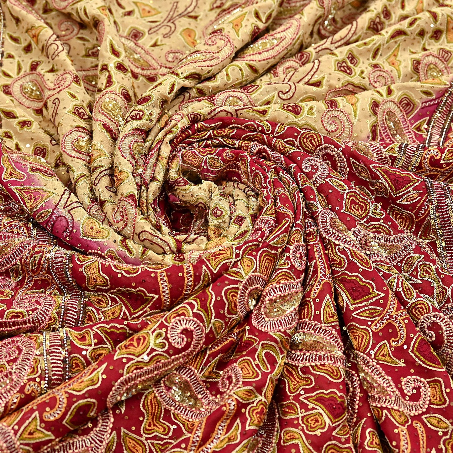 Indian Pre-owned Heavy Sari Beige & Red Pure Georgette Silk Hand Embroidered Sarees Designer Abu Jani 5Yd Sewing Ethnic Sarees