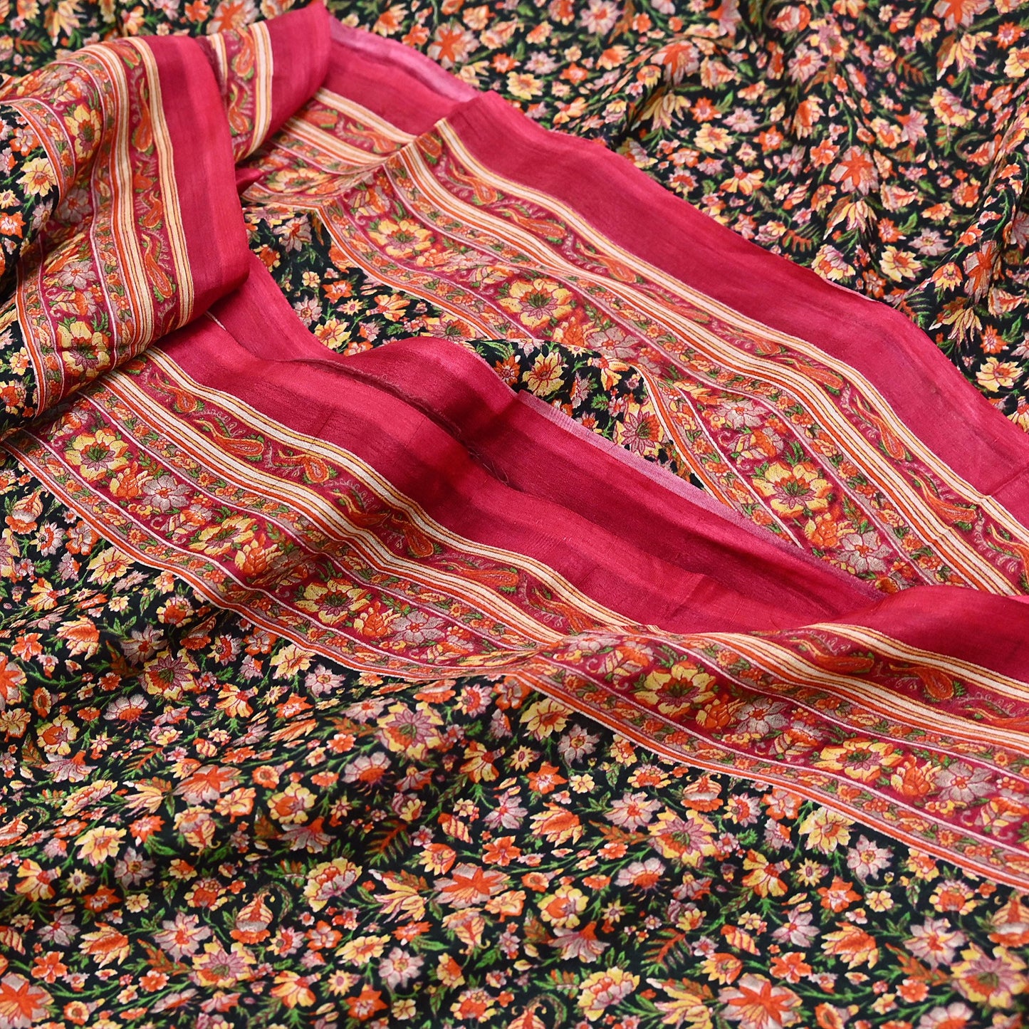Indian Vintage Red & Black Pure Silk Printed Saree 5 Yards Soft Floral Fabric for Dressmaking, Quilting, Crafting, Sewing, Dress Making