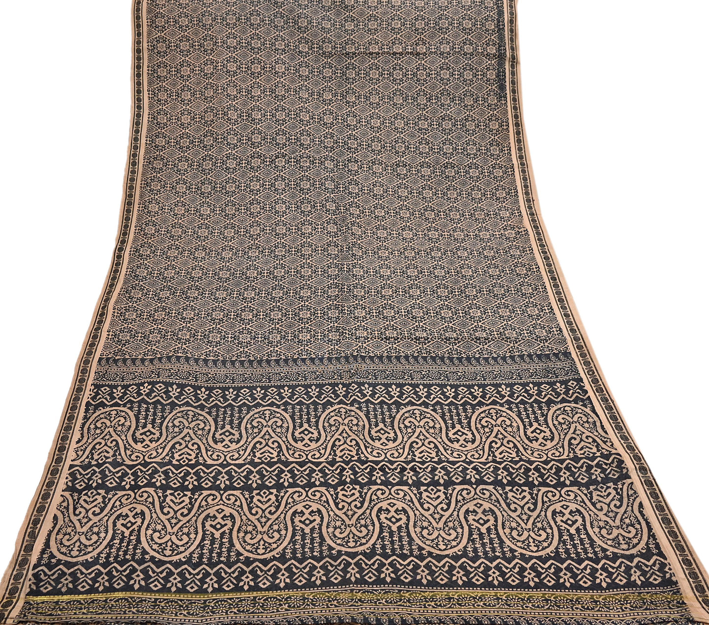 Indian Vintage Sari Beige & Black Printed Pure Cotton Sarees Fabric Floral 5Yd Sarong Wrap Boho Fabric Kimono Soft Dress making Crafting