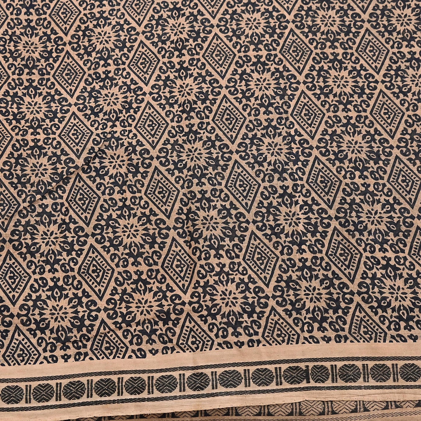 Indian Vintage Sari Beige & Black Printed Pure Cotton Sarees Fabric Floral 5Yd Sarong Wrap Boho Fabric Kimono Soft Dress making Crafting