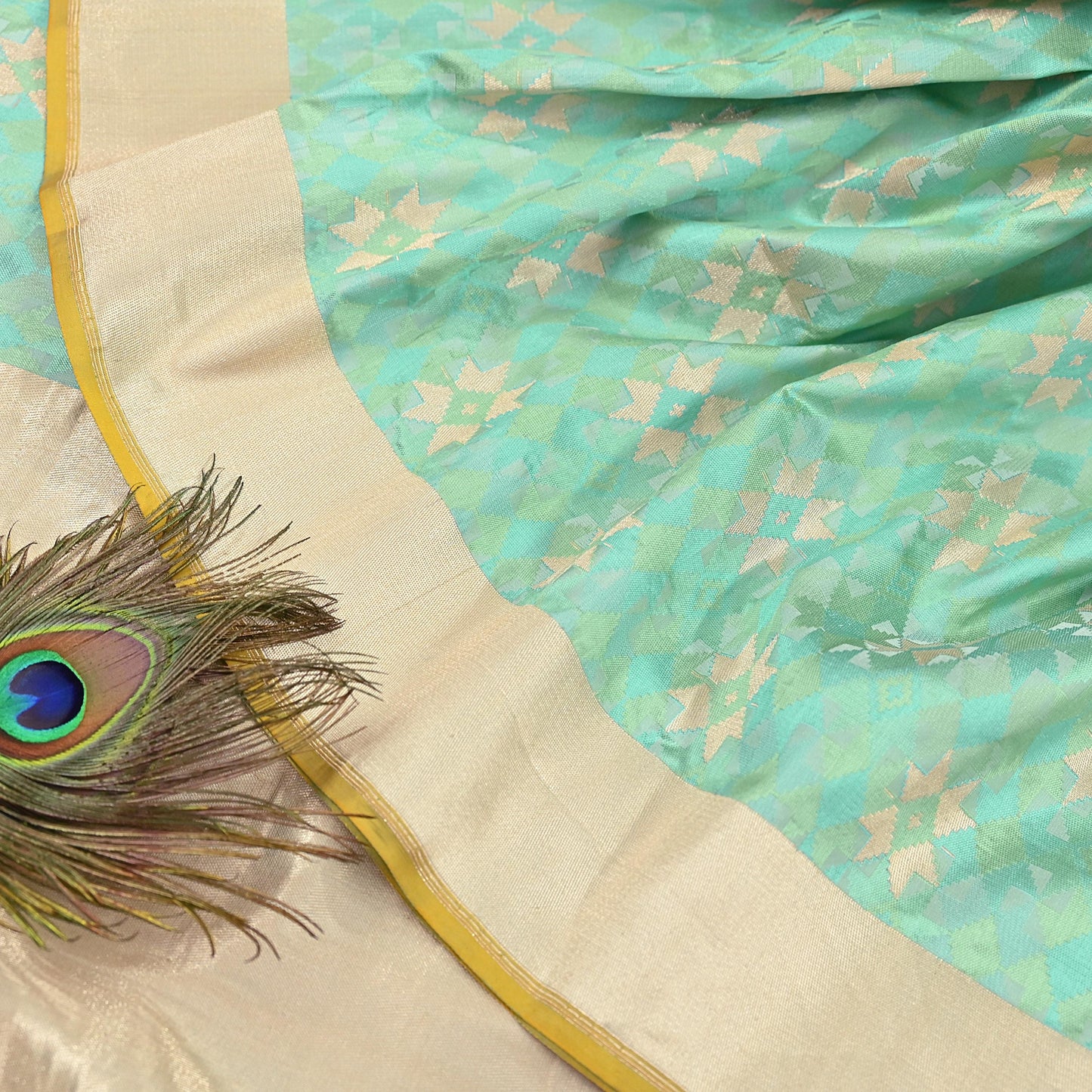 Indian Vintage Heavy Golden & Green Saree 100% Pure Silk Hand Woven Kanjeevaram Sari 5yd Ethnic Zari Premium Wedding Saree Fringes