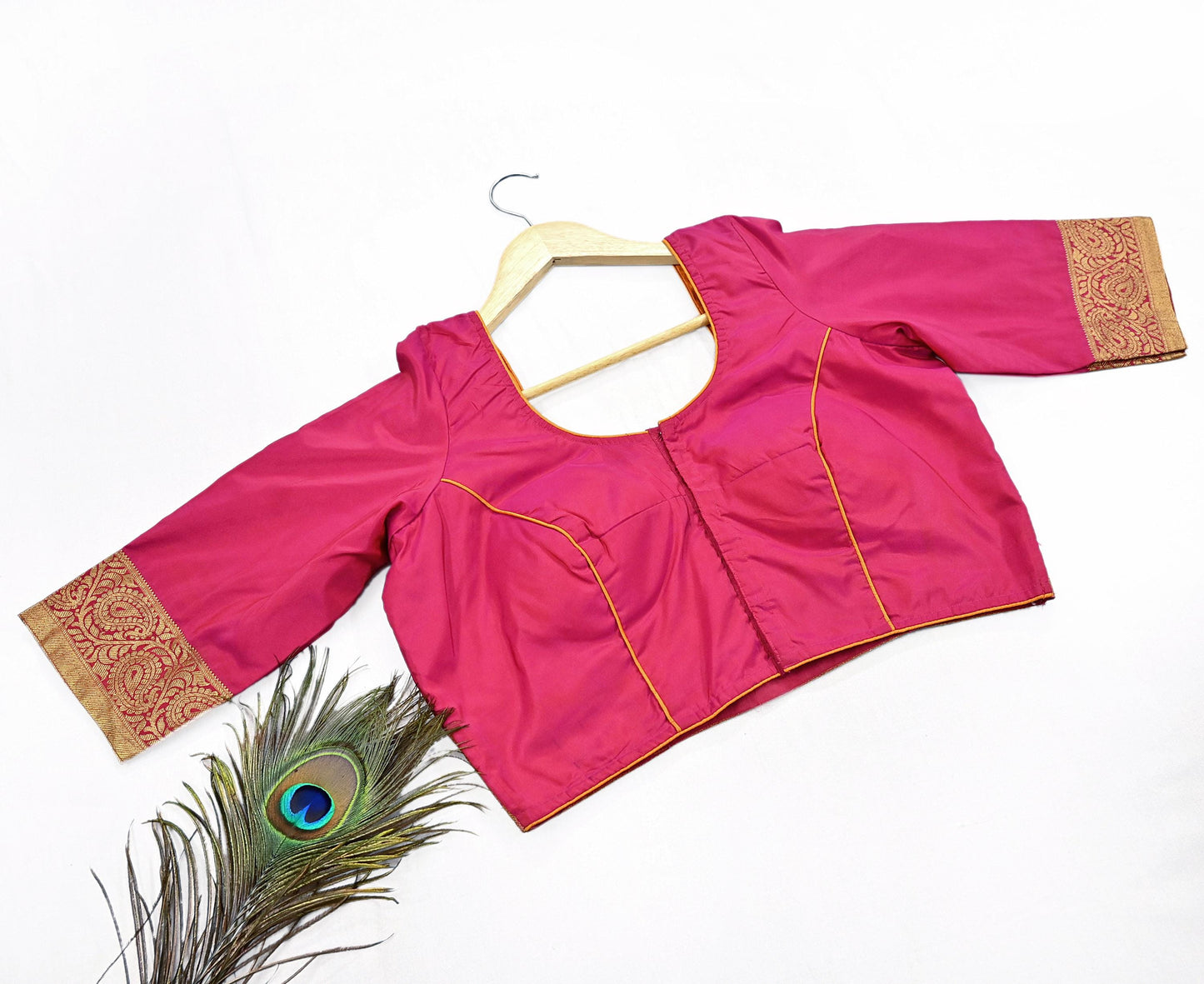 Indian Pre-owned Pink pure silk Hand woven Padded Blouse/Top/Crop L Size Party wear Bollywood