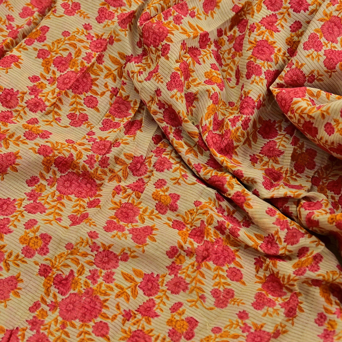 Indian Vintage Red & Beige Saree Printed 100% Pure Cotton Sari Craft Fabric 5Yd Soft Sewing Sarong Wrap Dress Making Quilting Crafting