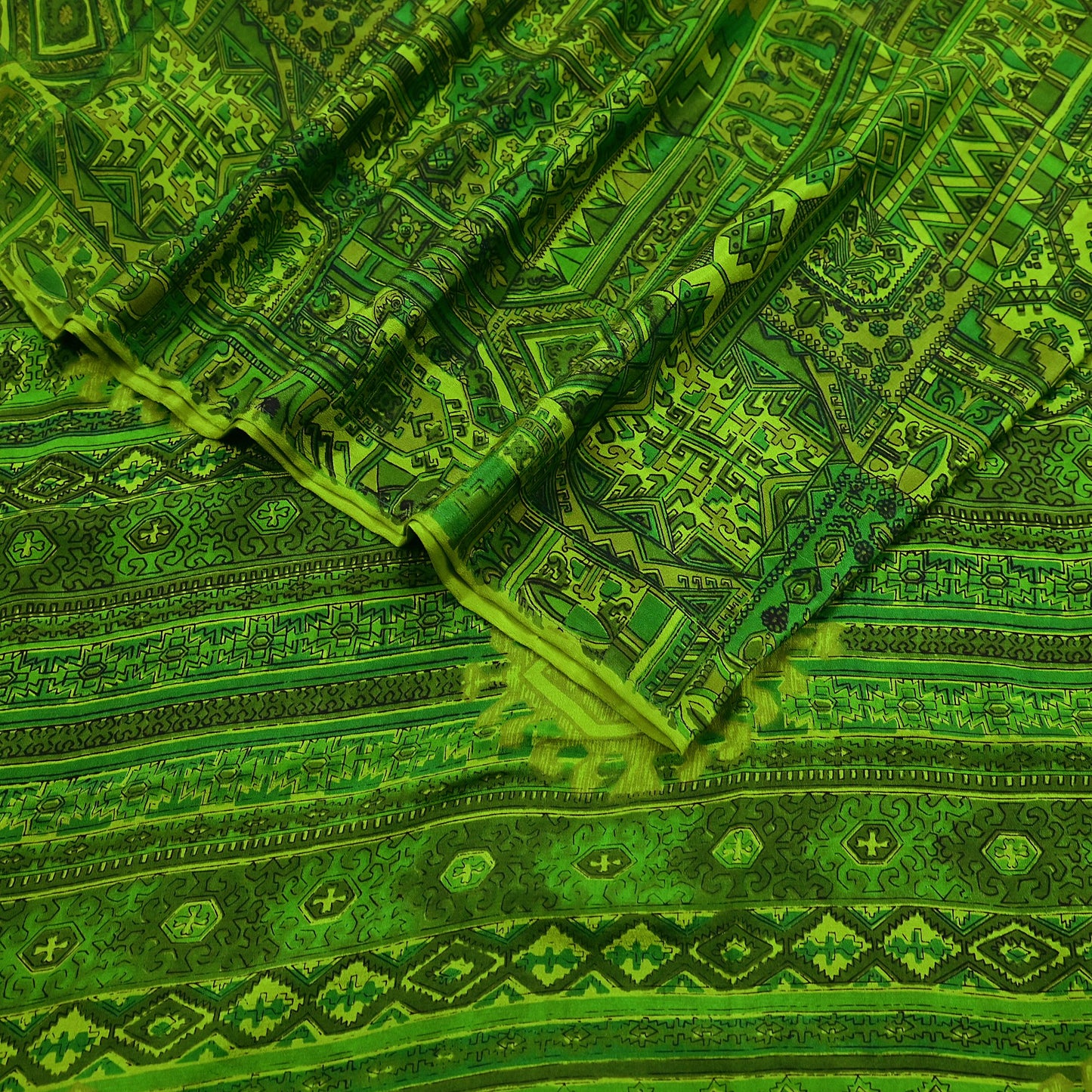 Indian Vintage Sari Green Pure Silk Printed Sarees 6yd Sewing Craft Fabric Dress Making  Soft Floral Wrap Upcycle Used Quilting Crafting