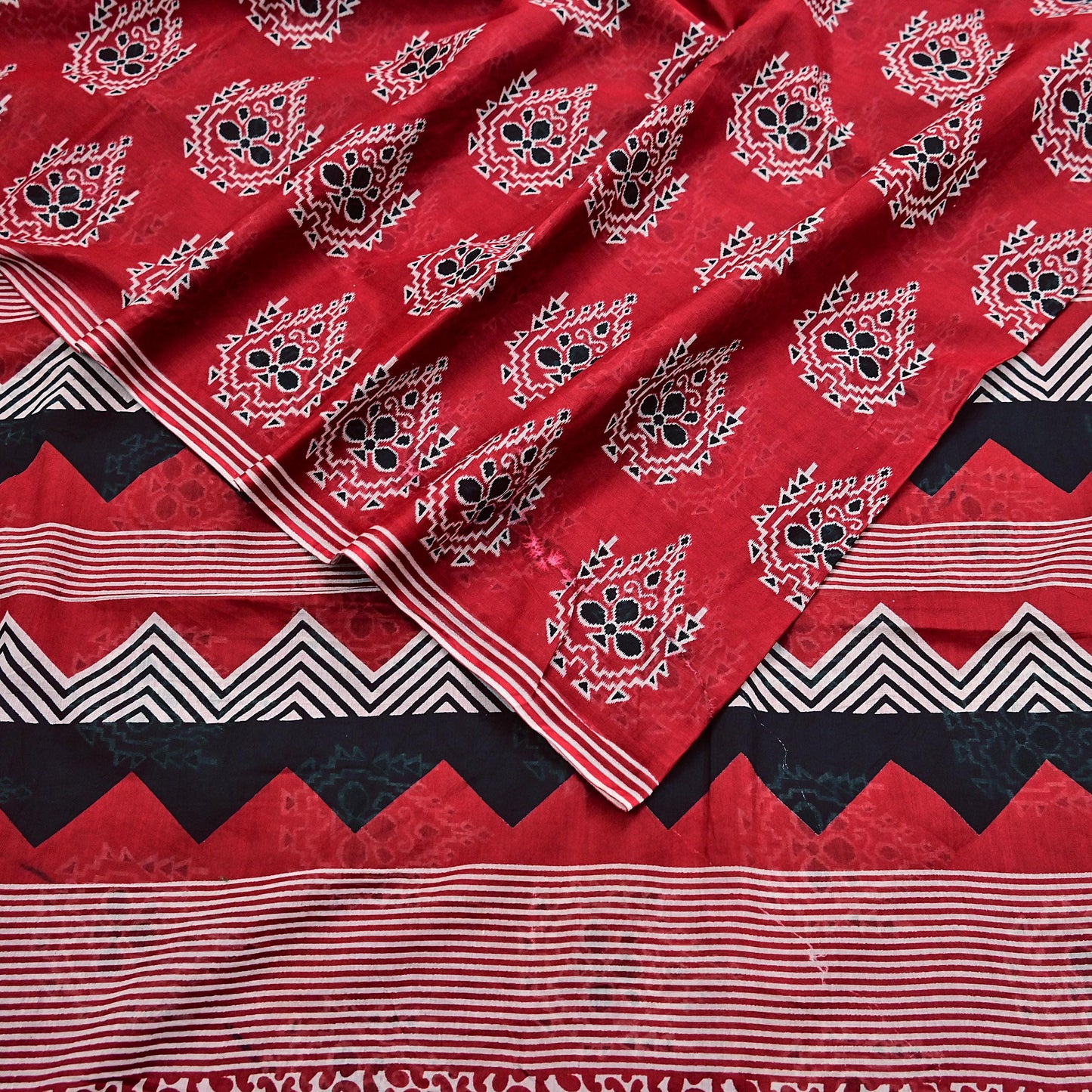 Indian Vintage Red Saree Printed 100% Pure Cotton Sari Craft Fabric 5Yd Soft Sewing Sarong Wrap Dress Making Quilting Crafting