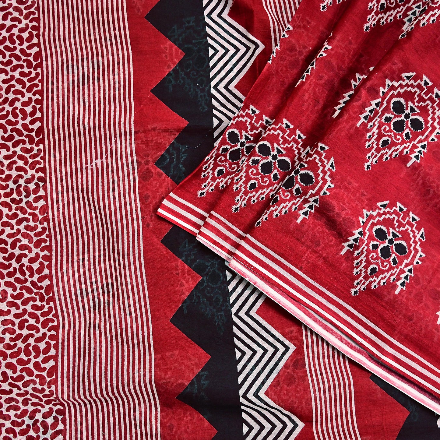 Indian Vintage Red Saree Printed 100% Pure Cotton Sari Craft Fabric 5Yd Soft Sewing Sarong Wrap Dress Making Quilting Crafting