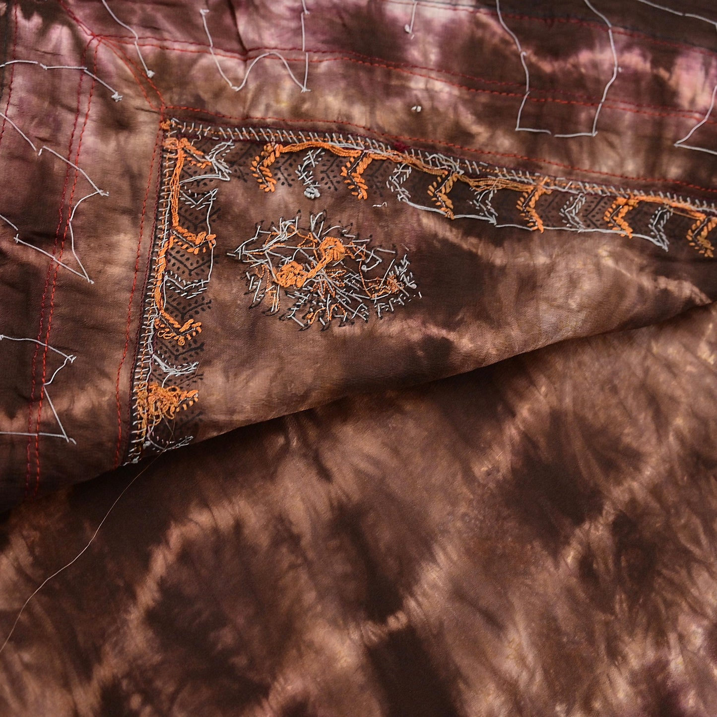 Indian Vintage Saree Pure Crepe Silk Hand Embroidered Tie-Dye Sari Fabric 5yard Sewing Craft Fabric Ethnic Dressmaking Crafting Zardozi Zari