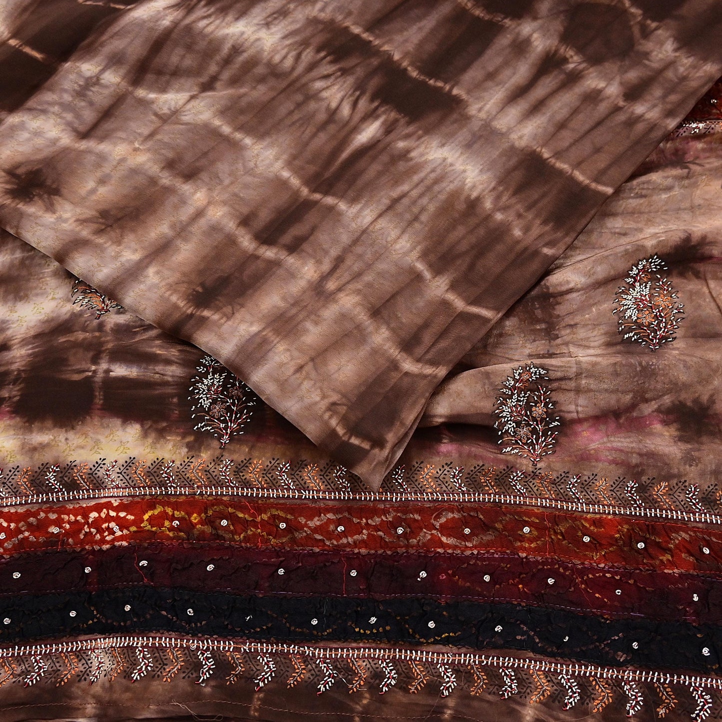 Indian Vintage Saree Pure Crepe Silk Hand Embroidered Tie-Dye Sari Fabric 5yard Sewing Craft Fabric Ethnic Dressmaking Crafting Zardozi Zari