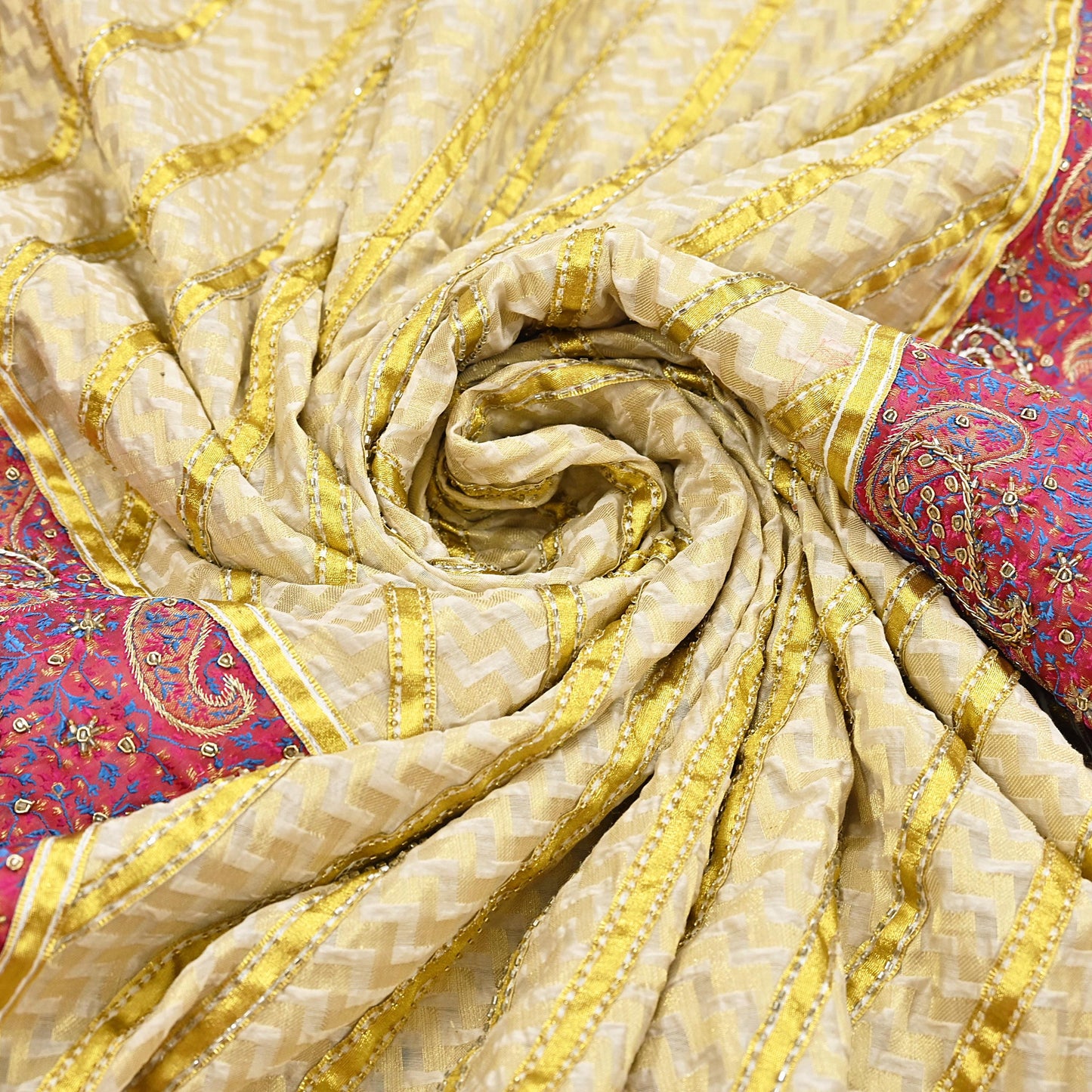 Indian Vintage Heavy Sarees Ivory Pure Cotton Hand Embrooidered Sari 5yd Ethnic Floral Craft Fabric Dress making Upcycle
