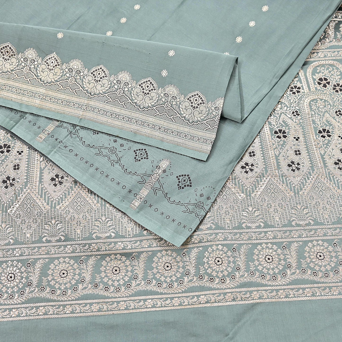 Indian Vintage Sari Gray Heavy Pure Satin Silk  Woven Banarasi Sarees Zari 5Yd Craft Fabric Dress making Crafting Ethnic Quilting Upcycle