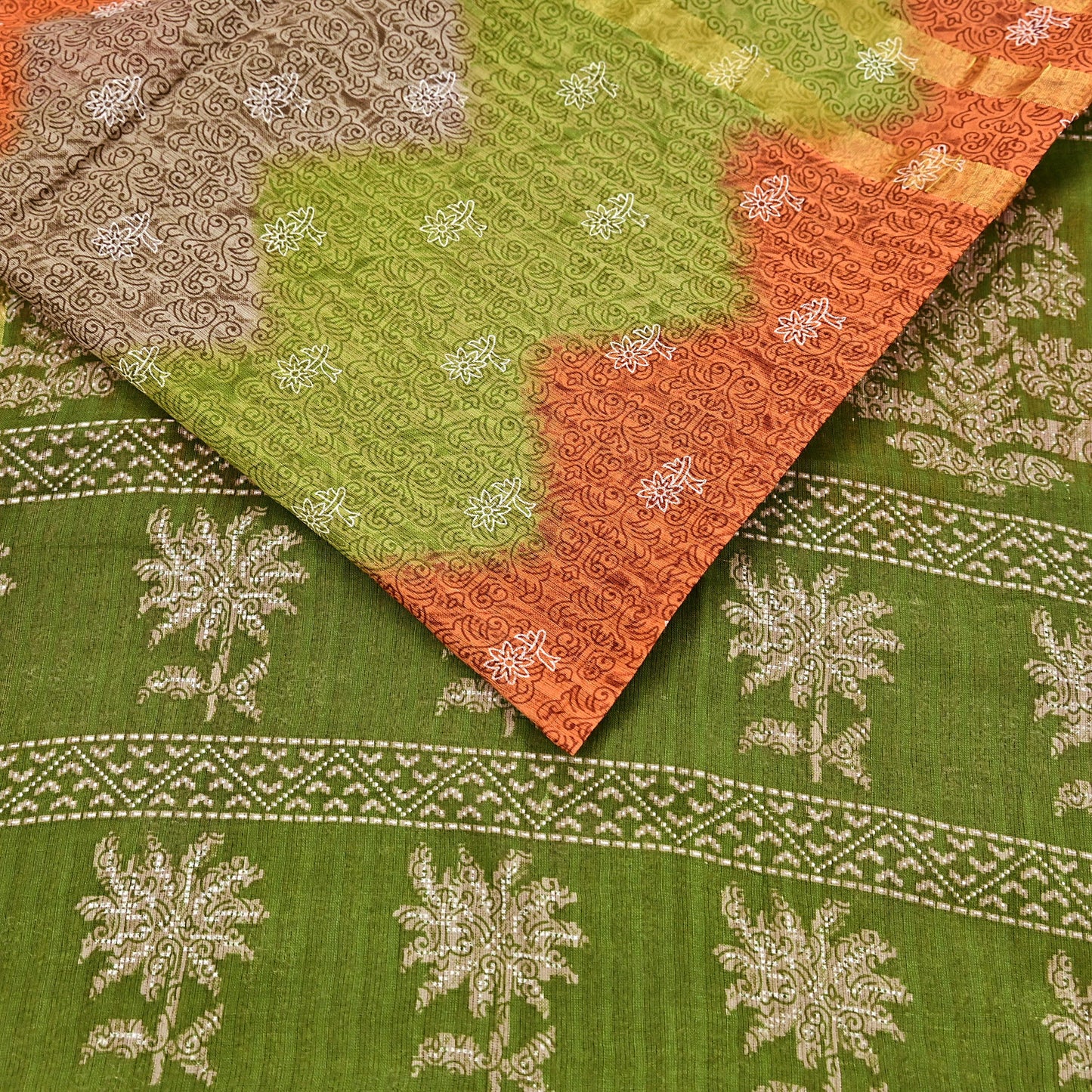 Indian Vintage Sari Rusty & Green Printed Pure Cotton Sarees Craft Fabric 5Yd Soft Sewing Sarong Wrap Boho Floral Quilting Dress making