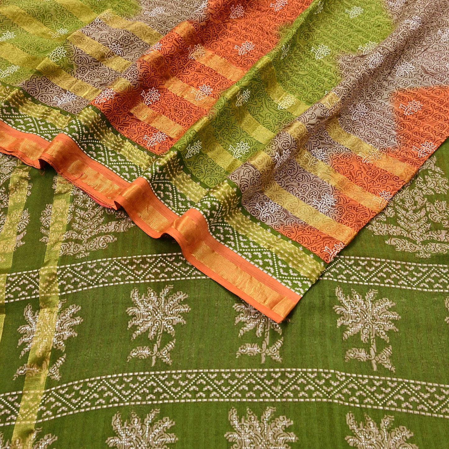 Indian Vintage Sari Rusty & Green Printed Pure Cotton Sarees Craft Fabric 5Yd Soft Sewing Sarong Wrap Boho Floral Quilting Dress making