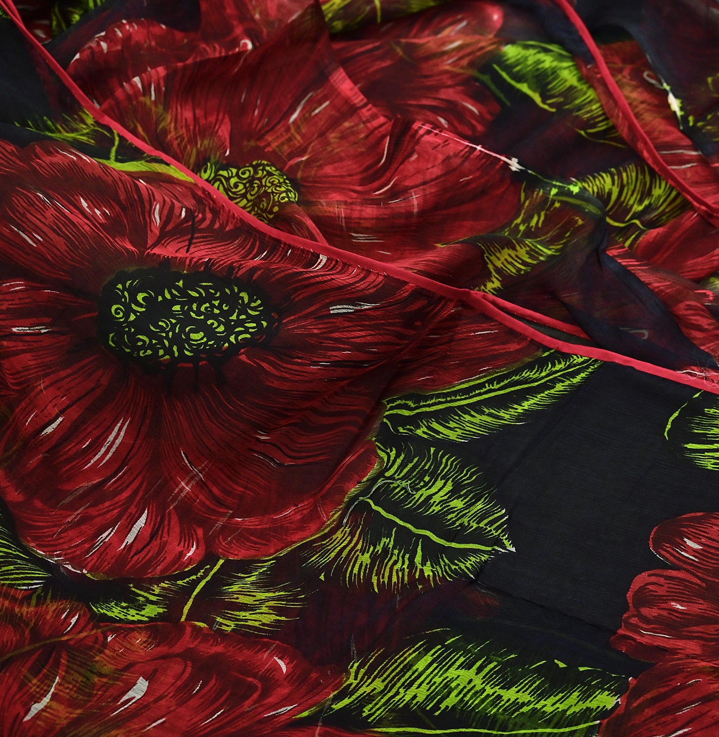 Indian Vintage Black & Red Pure Chiffon Silk Saree Printed Floral Design 5 Yards Sheer Soft Fabric for Sewing, Dressmaking,