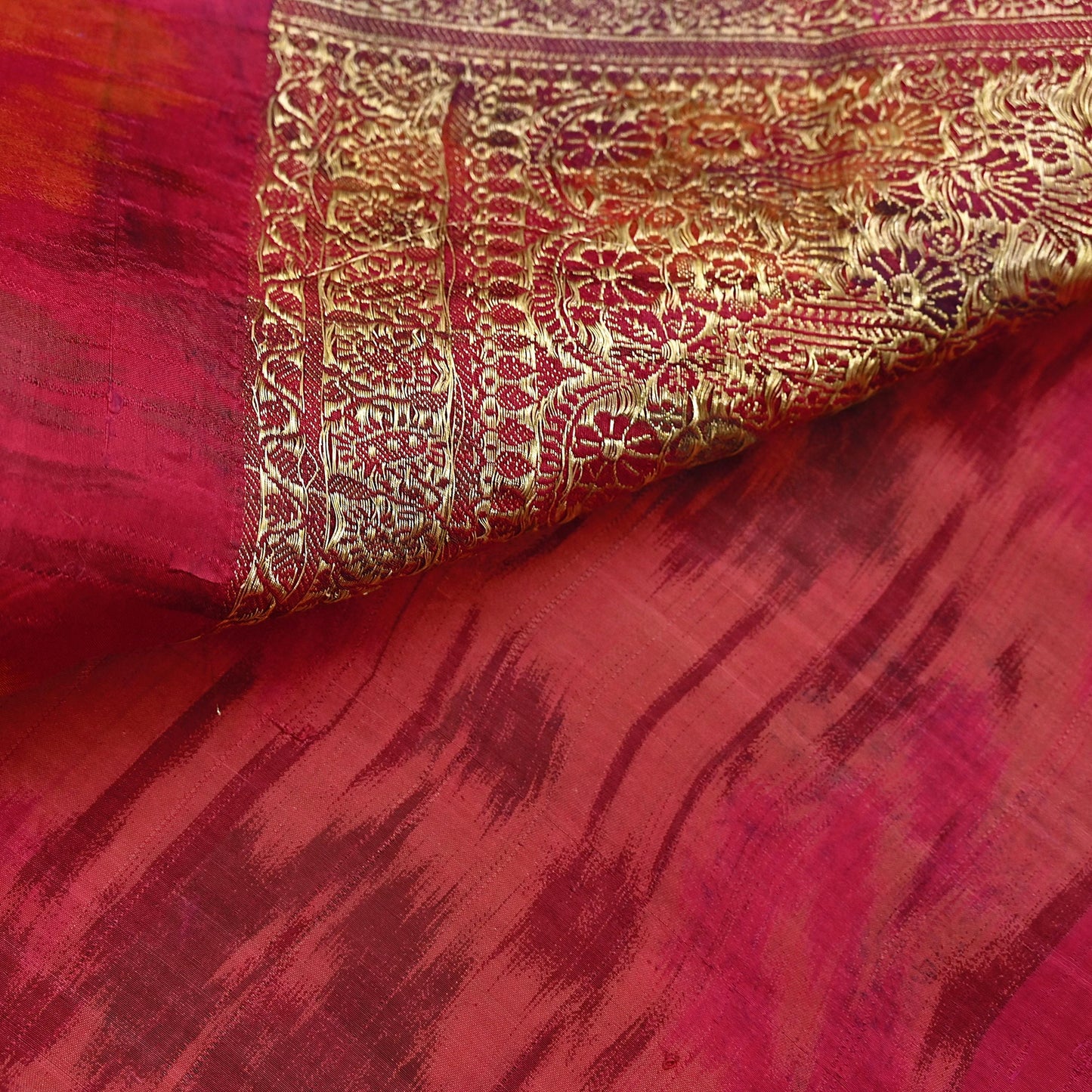 Indian Vintage Multi & Peach Heavy Wedding Saree Pure Satin Silk Woven Brocade Banarasi Sarees Sari Fabric Golden Zari 5Yd