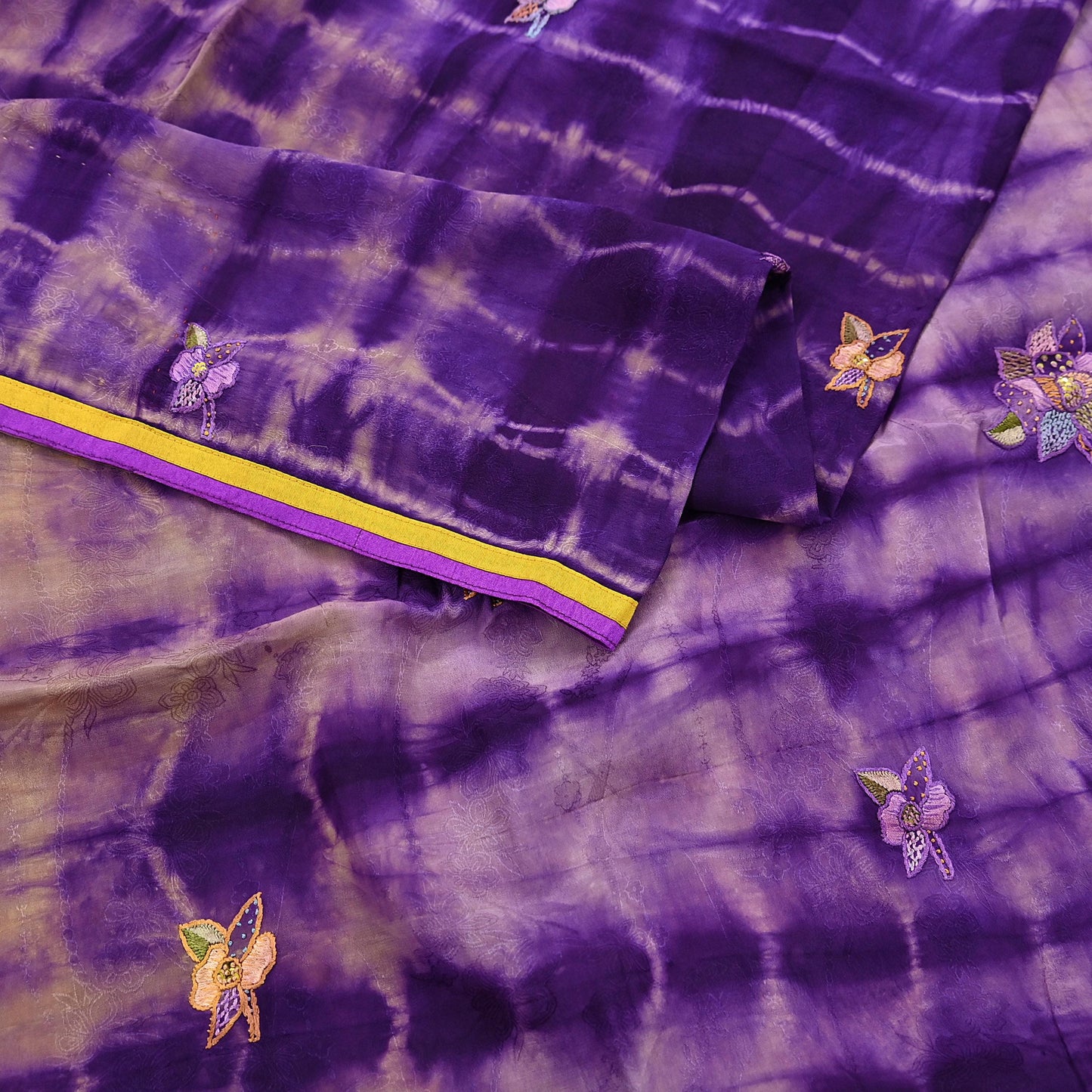 Indian Vintage Saree Brown & Purple Pure Crepe Silk Tie-Dye Embroidered Sari Fabric 6yard Sewing Floral Soft Zari