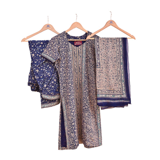 Indian Pre-Owned Blue & Ivory Pure Silk Hand Embroidered Ritu Kumar Designer 3 Piece Suit Set (Kurta + Dupatta + Salwar)