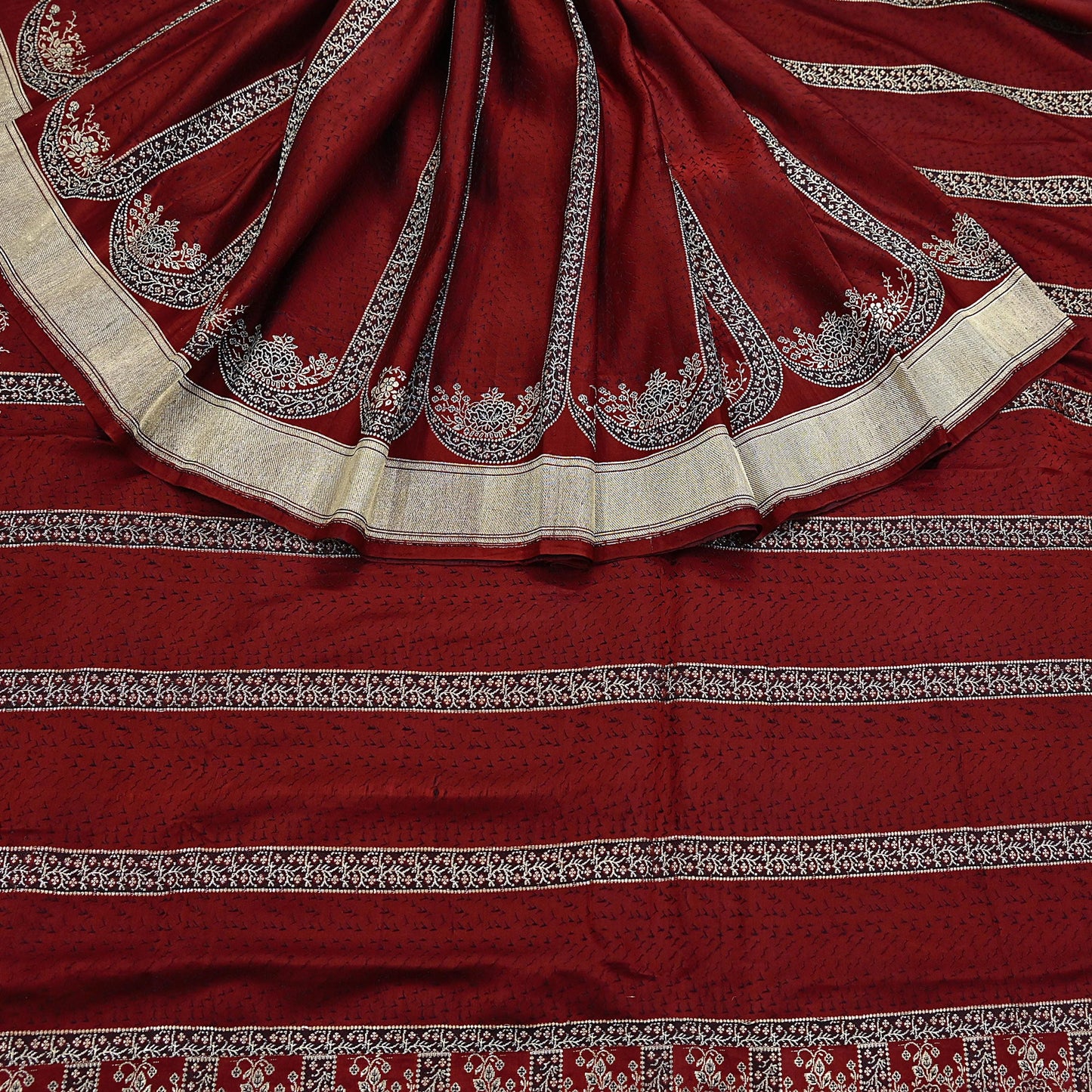 Vintage Banarasi Saree Pure Satin Silk Woven Brocade Zari Fabric Maroon Heavy Craft Sari 5 Yards Indian Antique Textile Dress Making