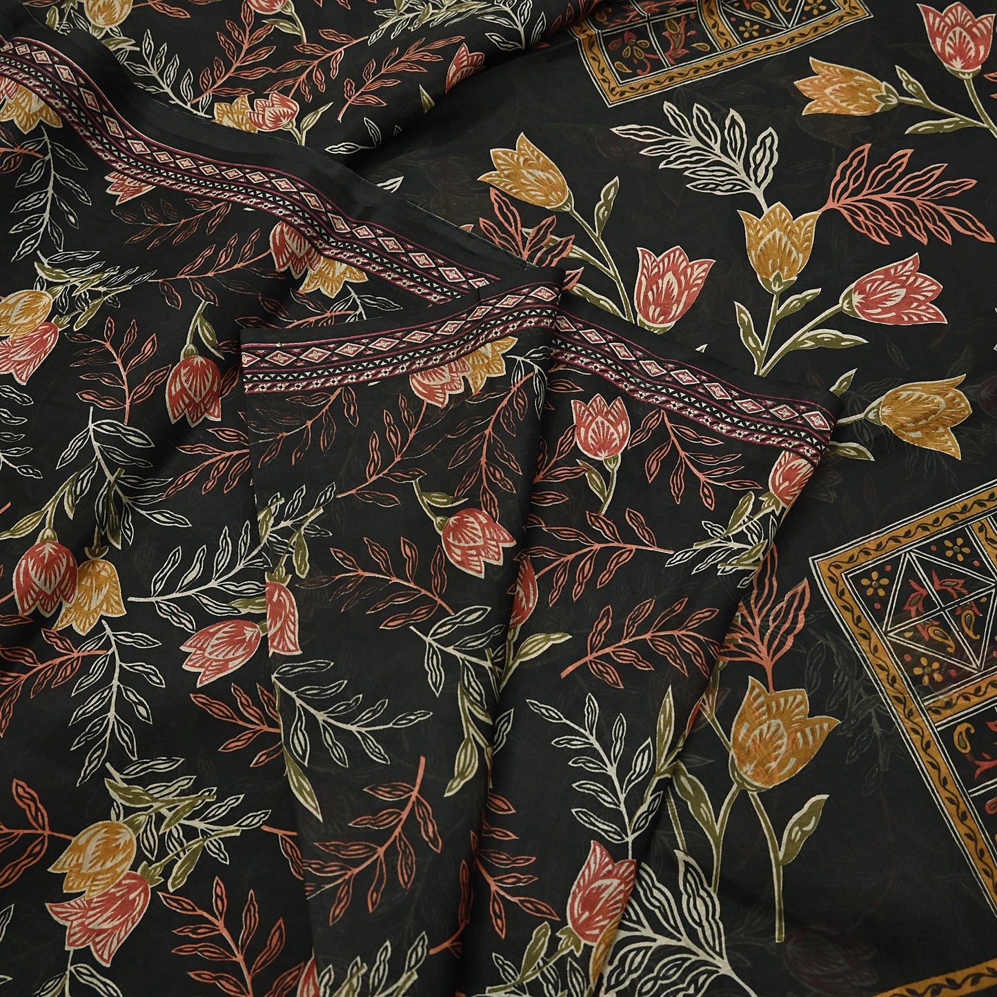 Indian Vintage Sari Black Printed Pure Silk Sarees Craft Fabric 5yd Sewing Floral Soft Dress Designing  for Crafting Quilting Upcycle Wrap