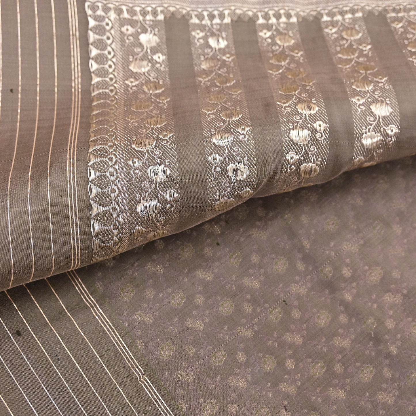 Indian Vintage Sari Beige Heavy Pure Silk Woven Banarasi Brocade Saree Fabric 5Yd Ethnic Dress making Crafting Bollywood Dress Designing