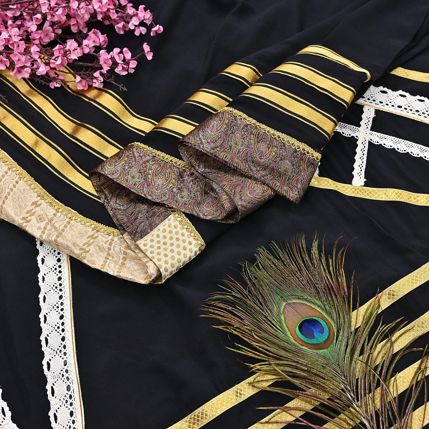 Indian Pre-owned Heavy Sari Black Pure Crepe Silk Hand Embroidered Sarees Designer Abu Jani 5Yd Sewing Ethnic Sarees