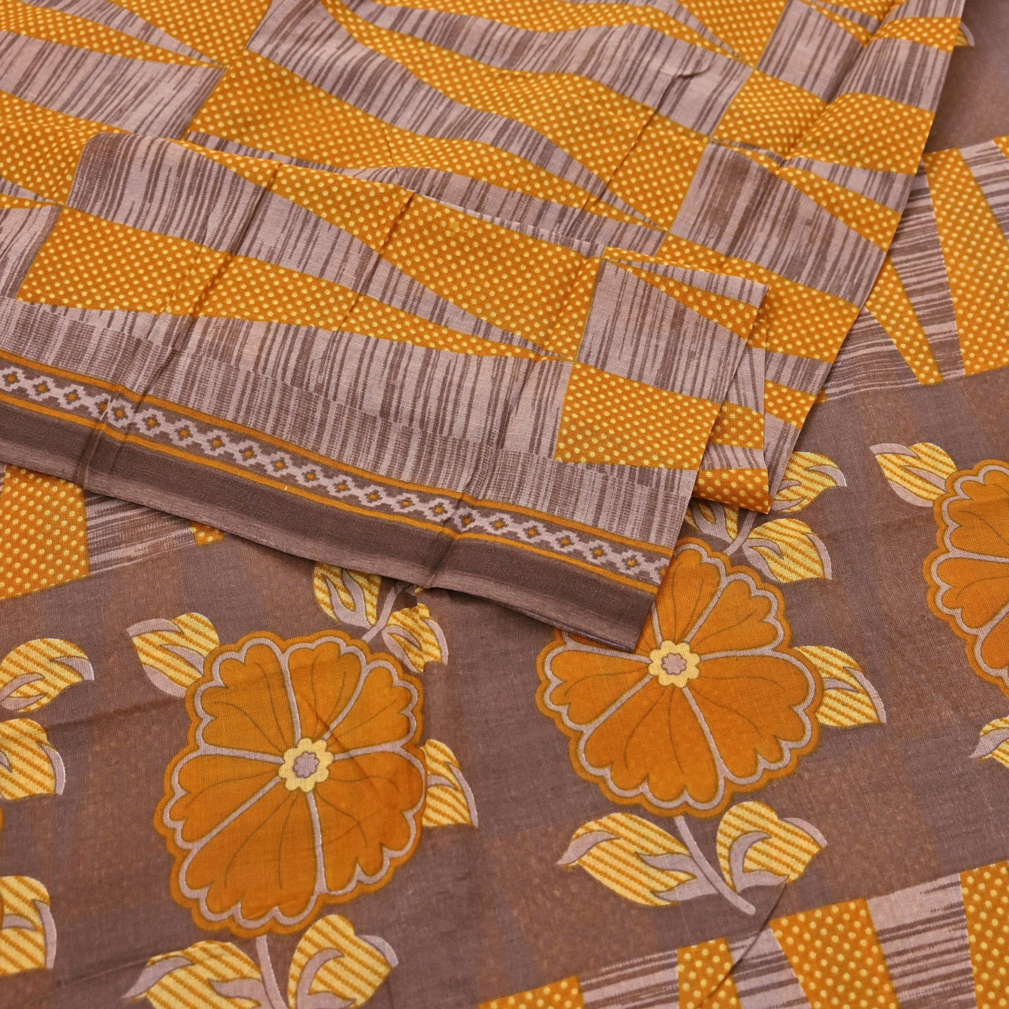 Indian Vintage Sari Brown Printed 100% Pure Cotton Saree Craft Fabric 5Yd Soft Sewing Sarong Wrap Boho Dress Making Quilting