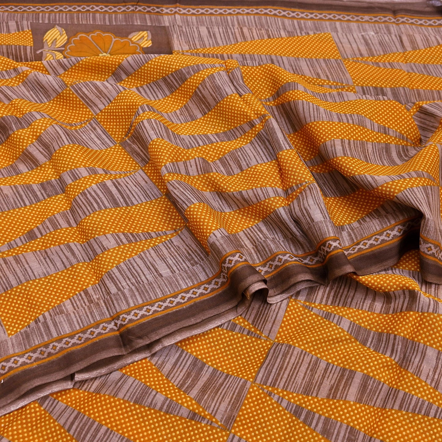 Indian Vintage Sari Brown Printed 100% Pure Cotton Saree Craft Fabric 5Yd Soft Sewing Sarong Wrap Boho Dress Making Quilting