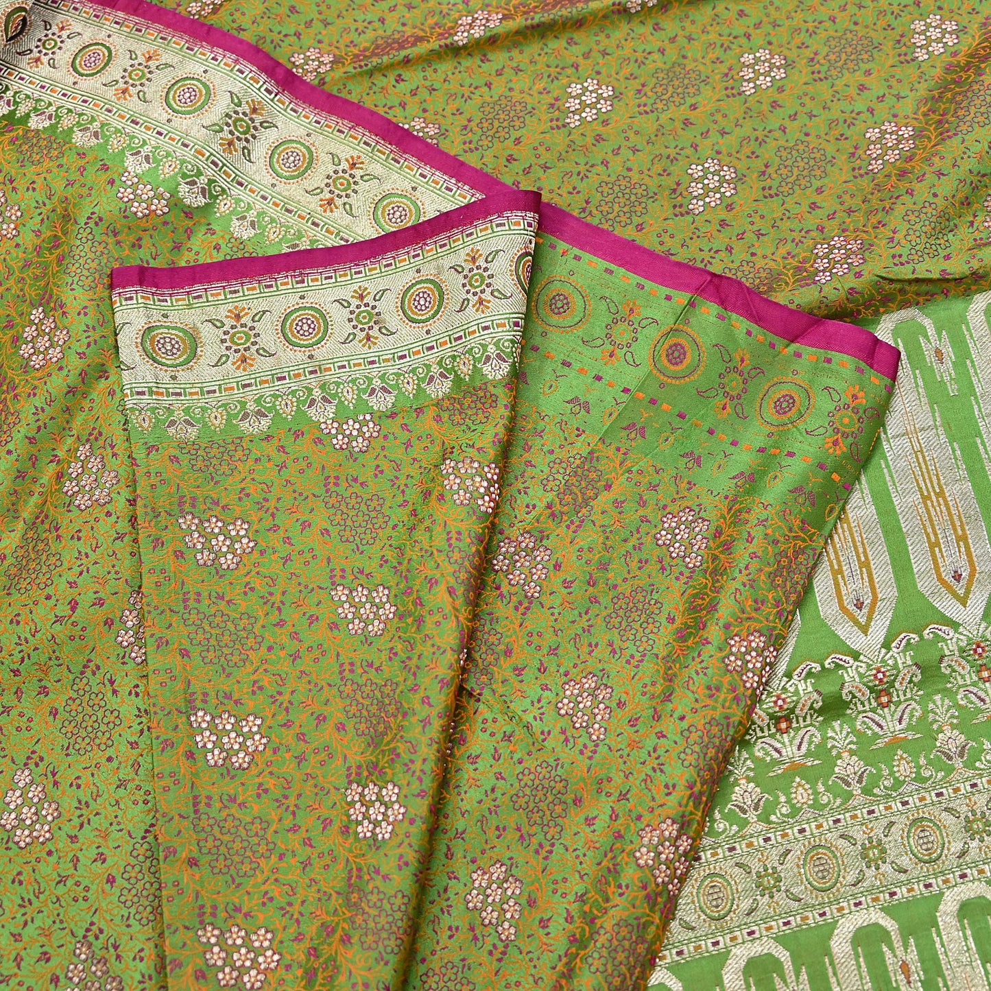 Indian Vintage Sari Green Heavy Pure Satin Silk Woven Banarasi Tanchoi Saree 5Yd Ethnic Craft Fabric Upcycle Bridal Heavy Sarees