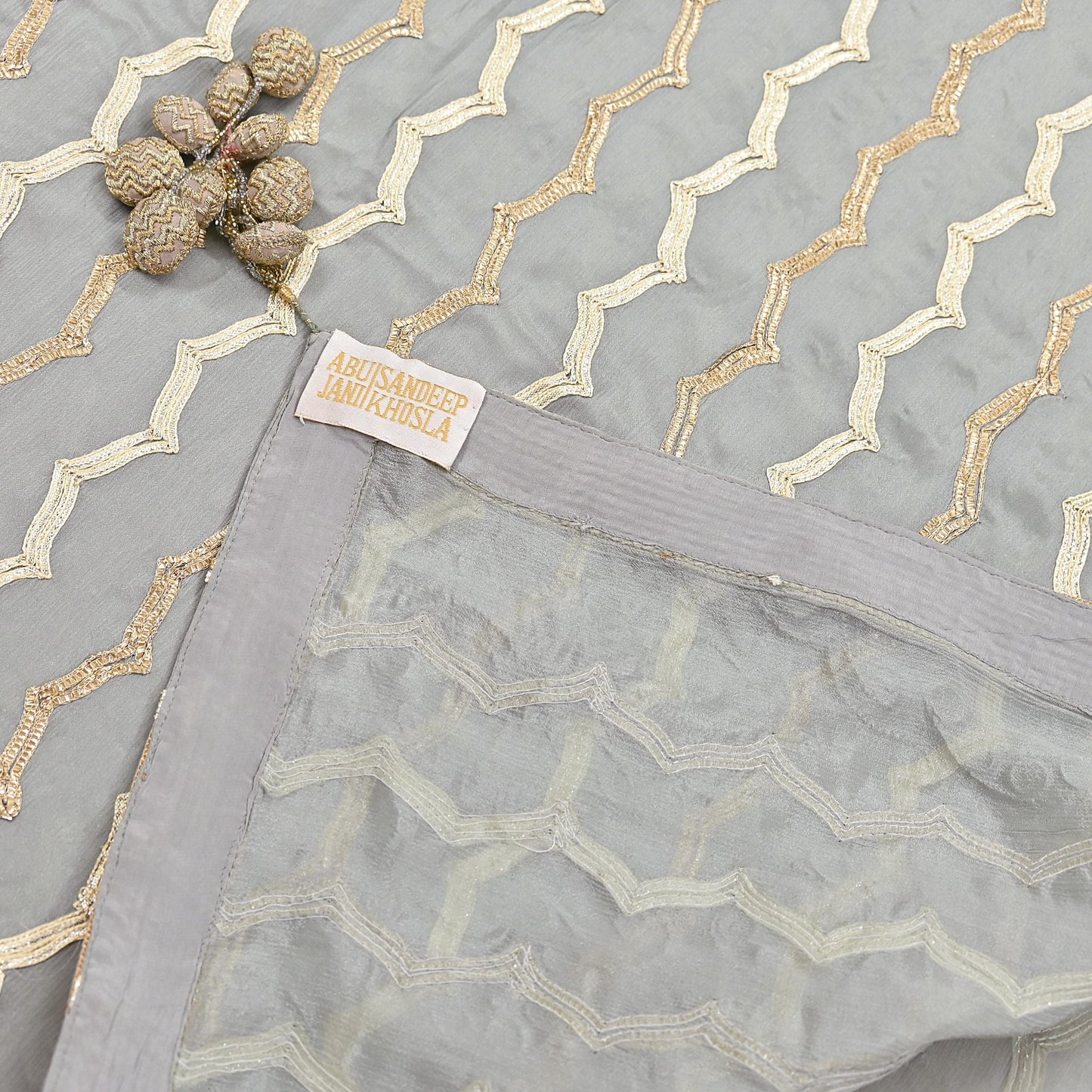 Indian Pre-owned Heavy Sari Gray Pure Silk Hand Embroidered gota patti Sarees Designer Abu Jani 6Yd Sewing Ethnic Sarees