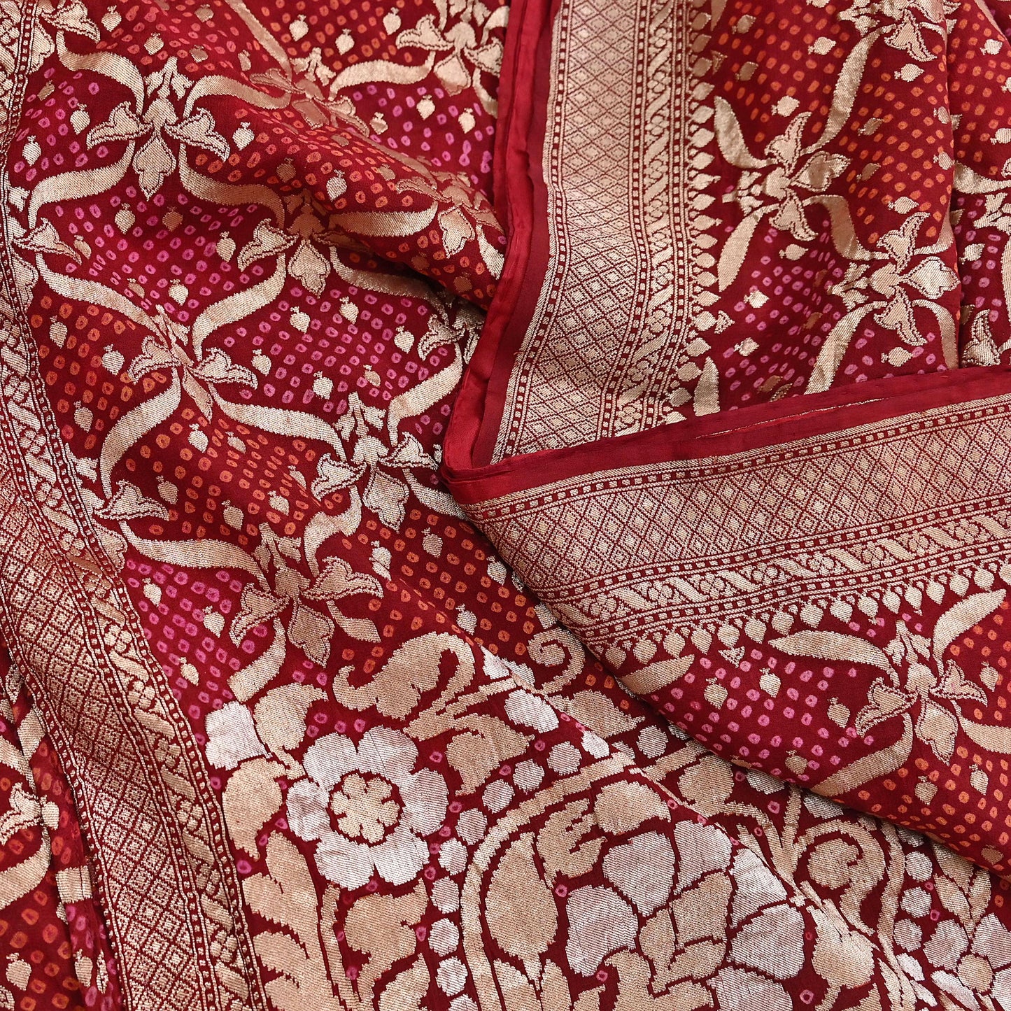 Indian Pre-Owned Sari Maroon Pure silk Hand Woven Bandhani Sarees Ethnic Zari Wedding Saree