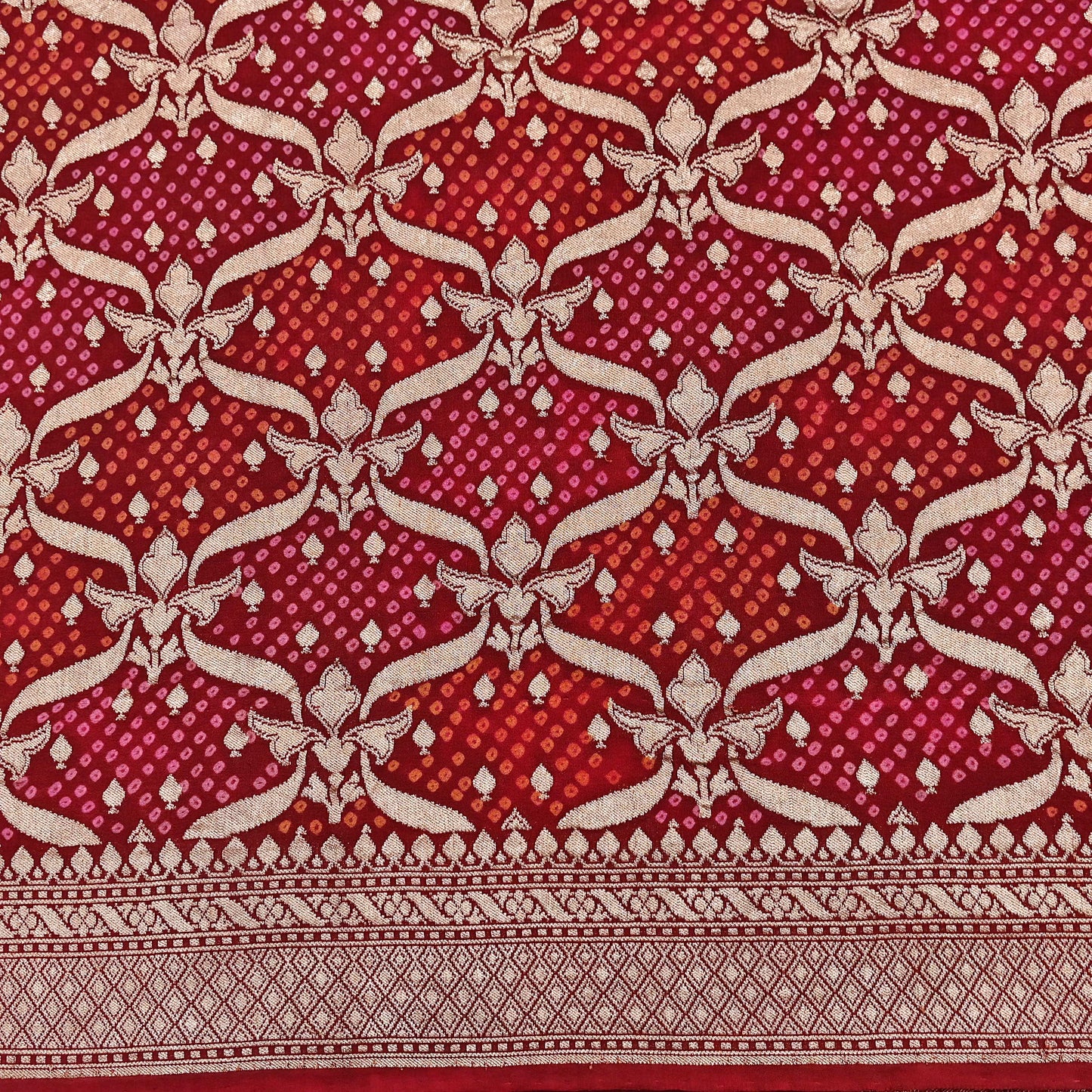 Indian Pre-Owned Sari Maroon Pure silk Hand Woven Bandhani Sarees Ethnic Zari Wedding Saree