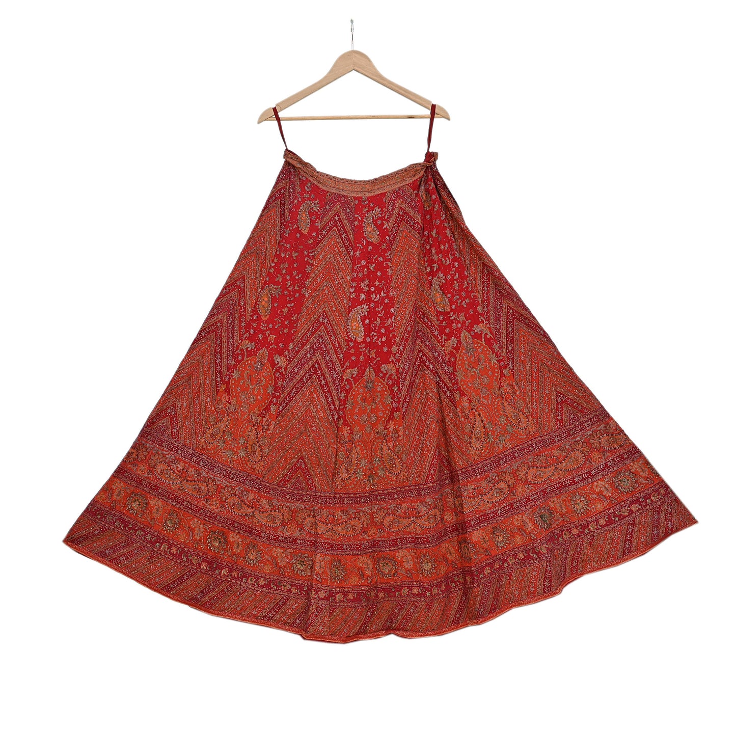 Indian Pre-owned Red & Orange Pure Silk Hand Embroidered Ritu Kumar Designer Lehenga/Skirt Ethnic Bollywood Party Wear