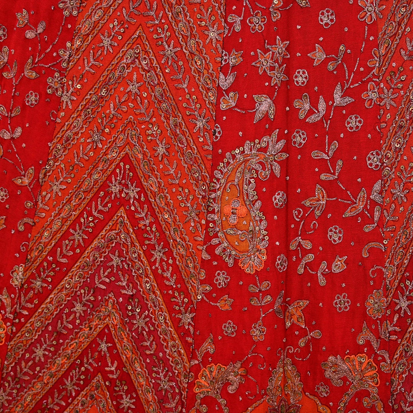 Indian Pre-owned Red & Orange Pure Silk Hand Embroidered Ritu Kumar Designer Lehenga/Skirt Ethnic Bollywood Party Wear