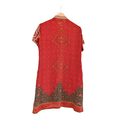 Indian Pre-Owned Red & Green Pure Silk Hand Embroidered Ritu Kumar Designer 2 Piece Suit Set (Kurta + Dupatta)