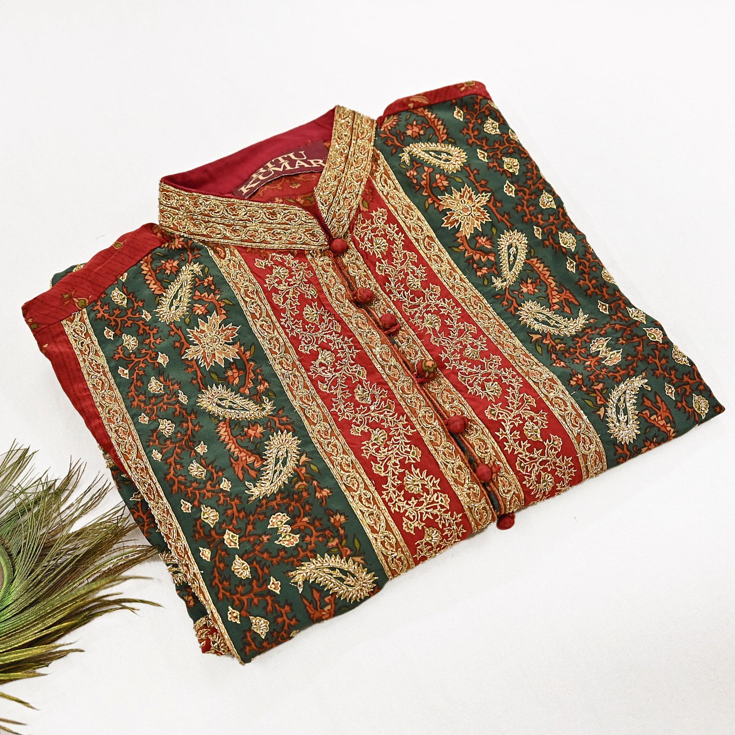Indian Pre-Owned Red & Green Pure Silk Hand Embroidered Ritu Kumar Designer 2 Piece Suit Set (Kurta + Dupatta)