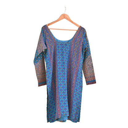 Indian Pre-Owned Blue Pure Silk Hand Embroidered Ritu Kumar Designer 2 Piece Suit Set (Kurta + Dupatta)