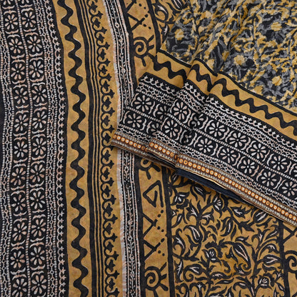 Indian Vintage Sari Beige & Black Pure Georgette Silk Printed Sarees 5Yd Craft Fabric Sewing Quilting Dress making Crafting Quilting Upcycle