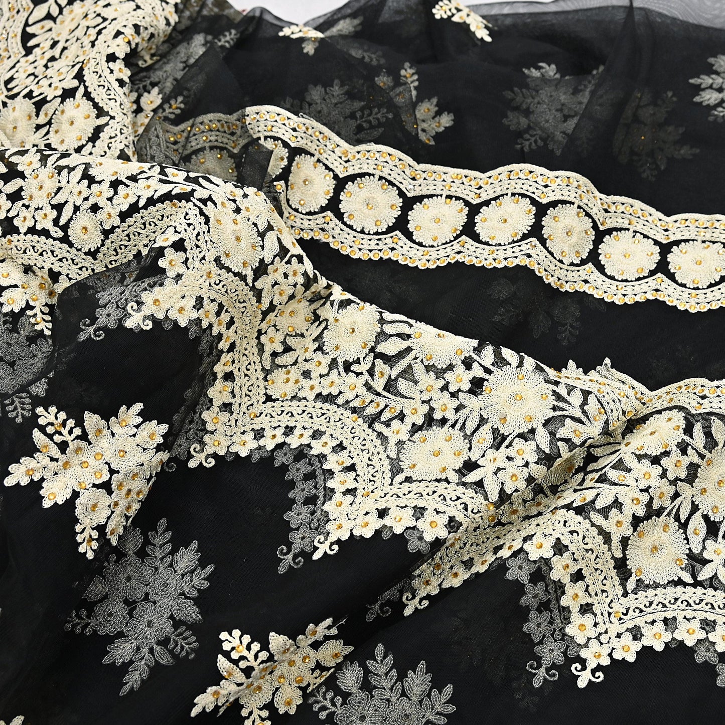 Indian Vintage Black Net Saree Heavy Hand Embroidery 6Yards Soft Mesh Fabric Ideal for Crafting Wedding Wear Bollywood sarees