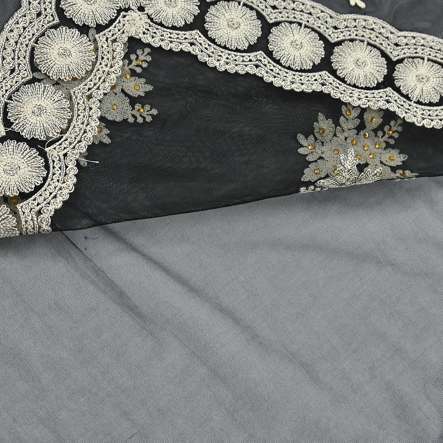 Indian Vintage Black Net Saree Heavy Hand Embroidery 6Yards Soft Mesh Fabric Ideal for Crafting Wedding Wear Bollywood sarees