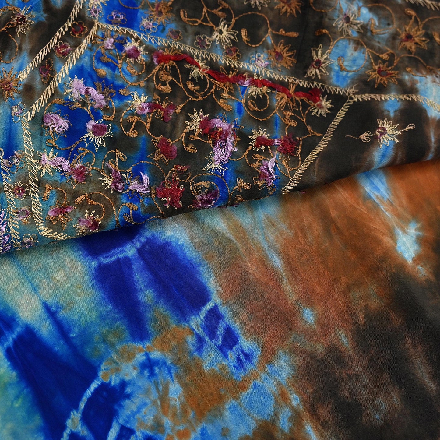 Indian Vintage Saree Pure Crepe Silk Hand Embroidered Tie-Dye Sari Fabric 6yard Sewing Craft Fabric Ethnic Dressmaking Crafting Zardozi Zari