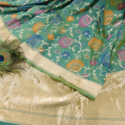 Indian Vintage Heavy Golden & Green Saree 100% Pure Silk Hand Woven Kanjeevaram Sari 5yd Ethnic Zari Premium Wedding Saree Fringes