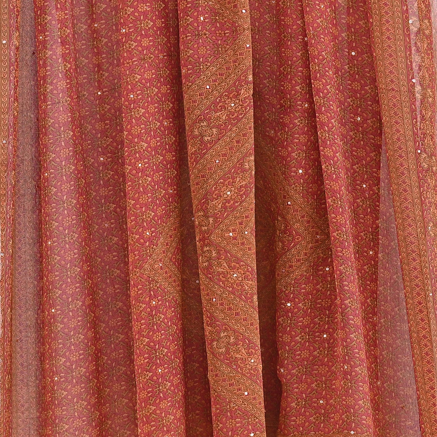 Indian Pre-Owned Rusty Red Pure Silk Hand Embroidered Ritu Kumar Designer 3 Piece Suit Set (Kurta + Dupatta + Salwar)