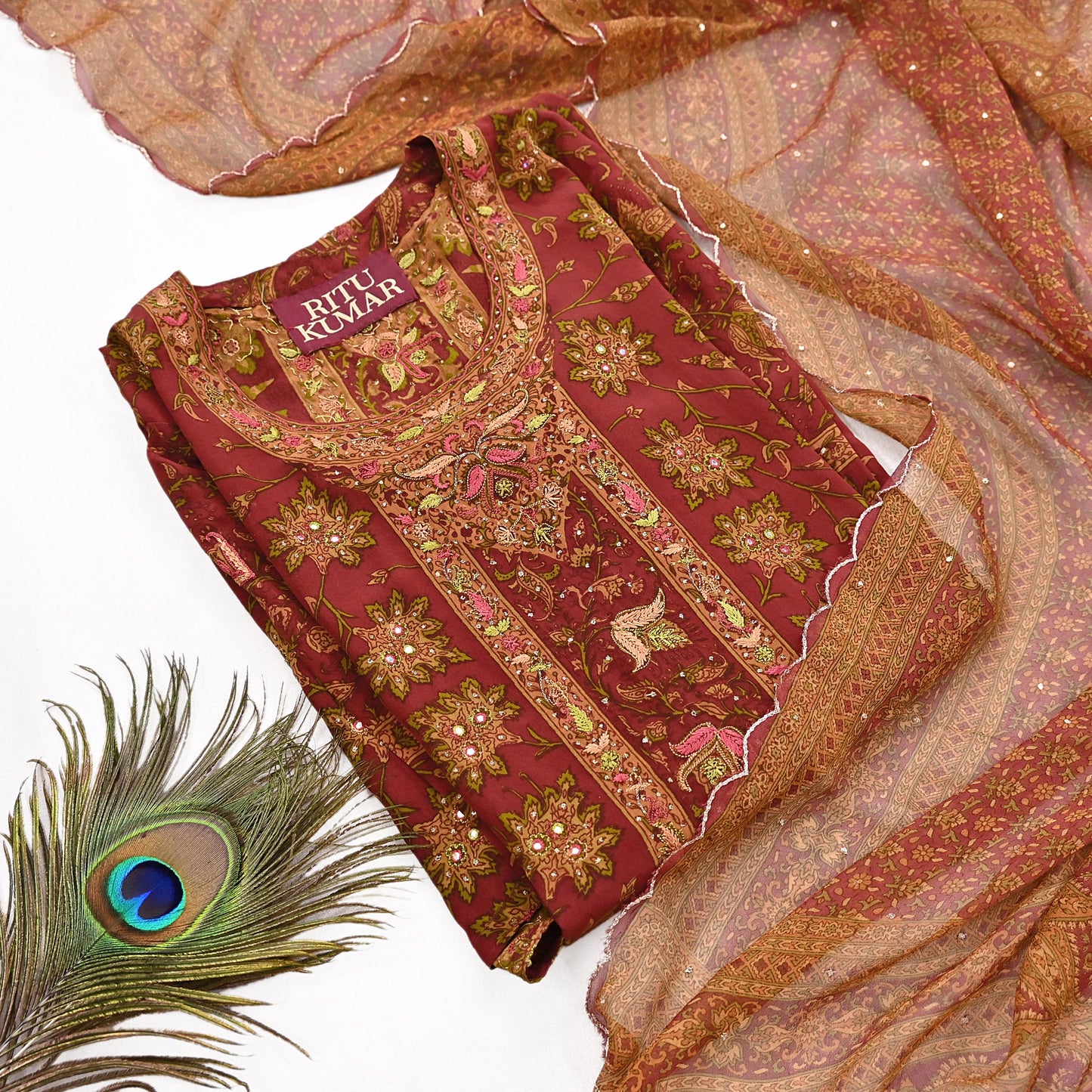Indian Pre-Owned Rusty Red Pure Silk Hand Embroidered Ritu Kumar Designer 3 Piece Suit Set (Kurta + Dupatta + Salwar)