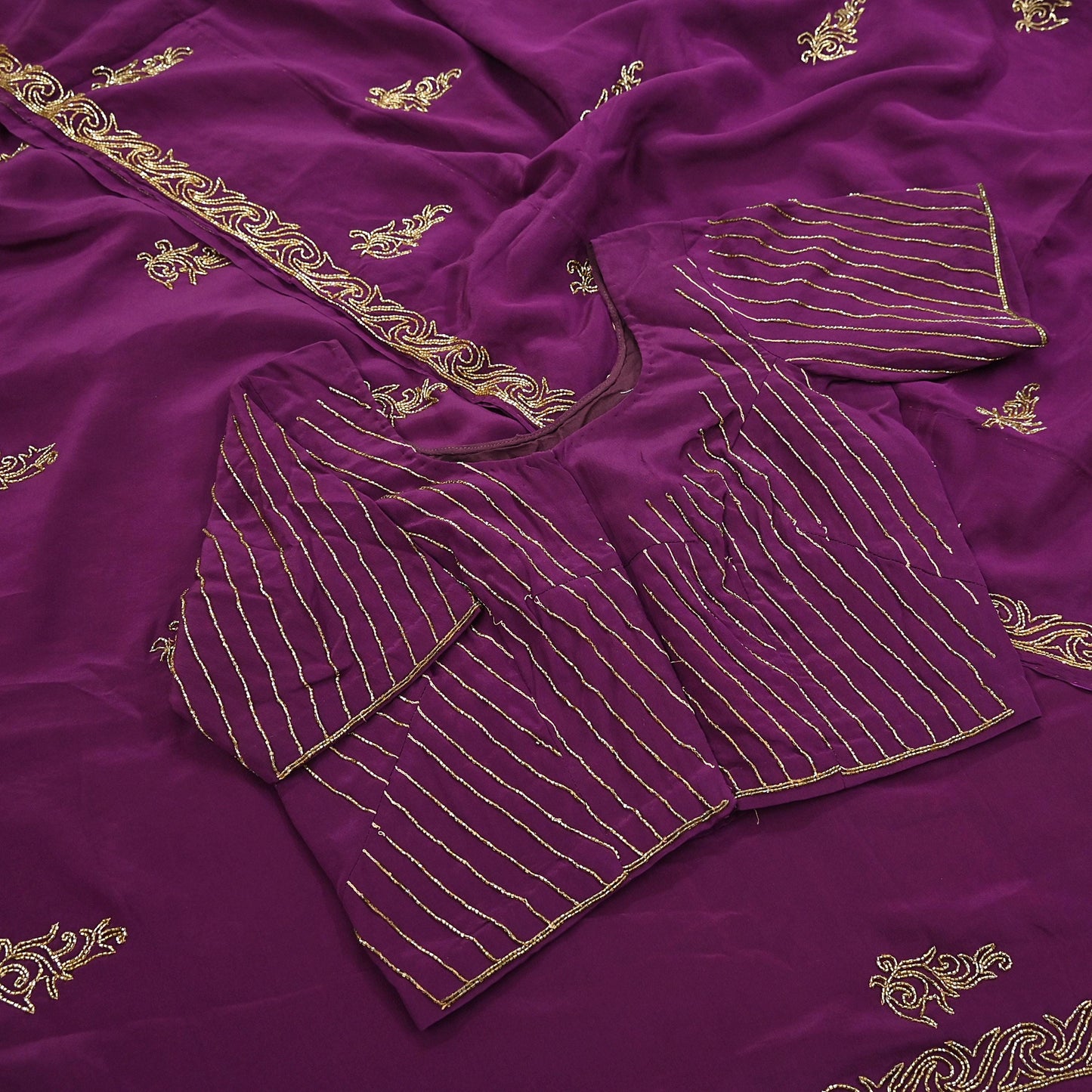Indian Vintage Heavy Sari Purple Pure Crepe Silk Hand Embroidered Saree Craft Fabric 5Yd Sewing Dress making Crafting Quilting Blouse size M