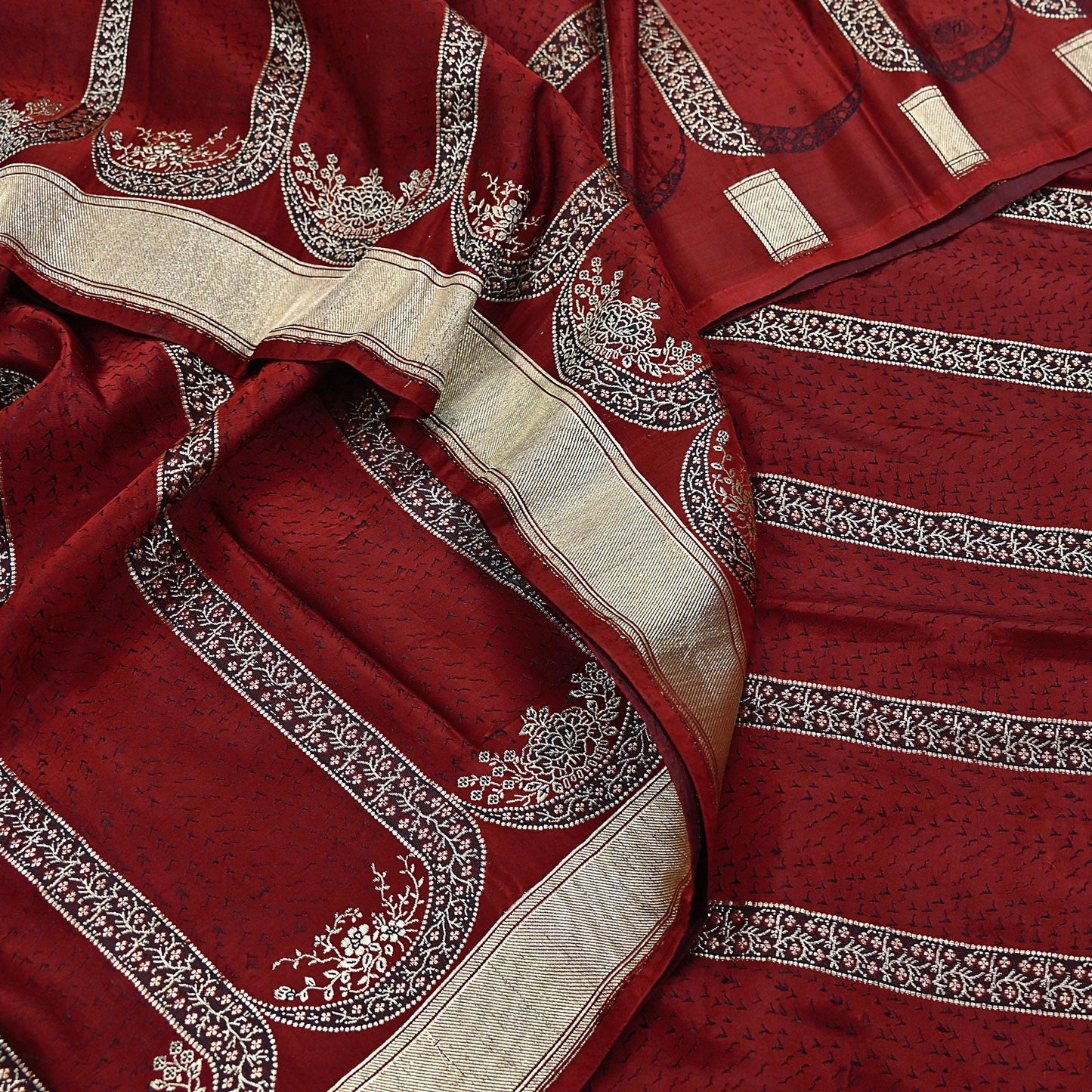 Vintage Banarasi Saree Pure Satin Silk Woven Brocade Zari Fabric Maroon Heavy Craft Sari 5 Yards Indian Antique Textile Dress Making