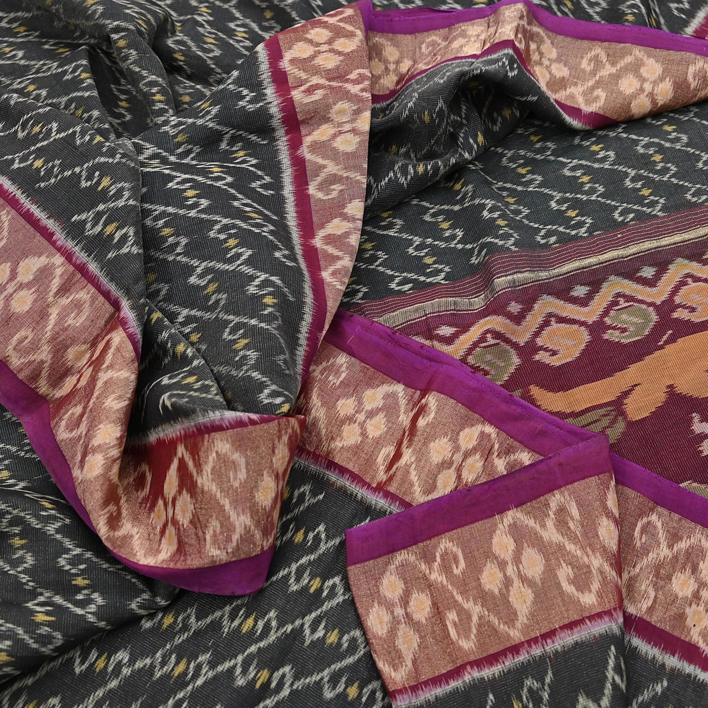 Indian Vintage Sari Maroon & Black Hand woven Sambalpuri Ikat Saree Pure Silk Craft Fabric 5Yd Ethnic Chackra Border Zari Dress making