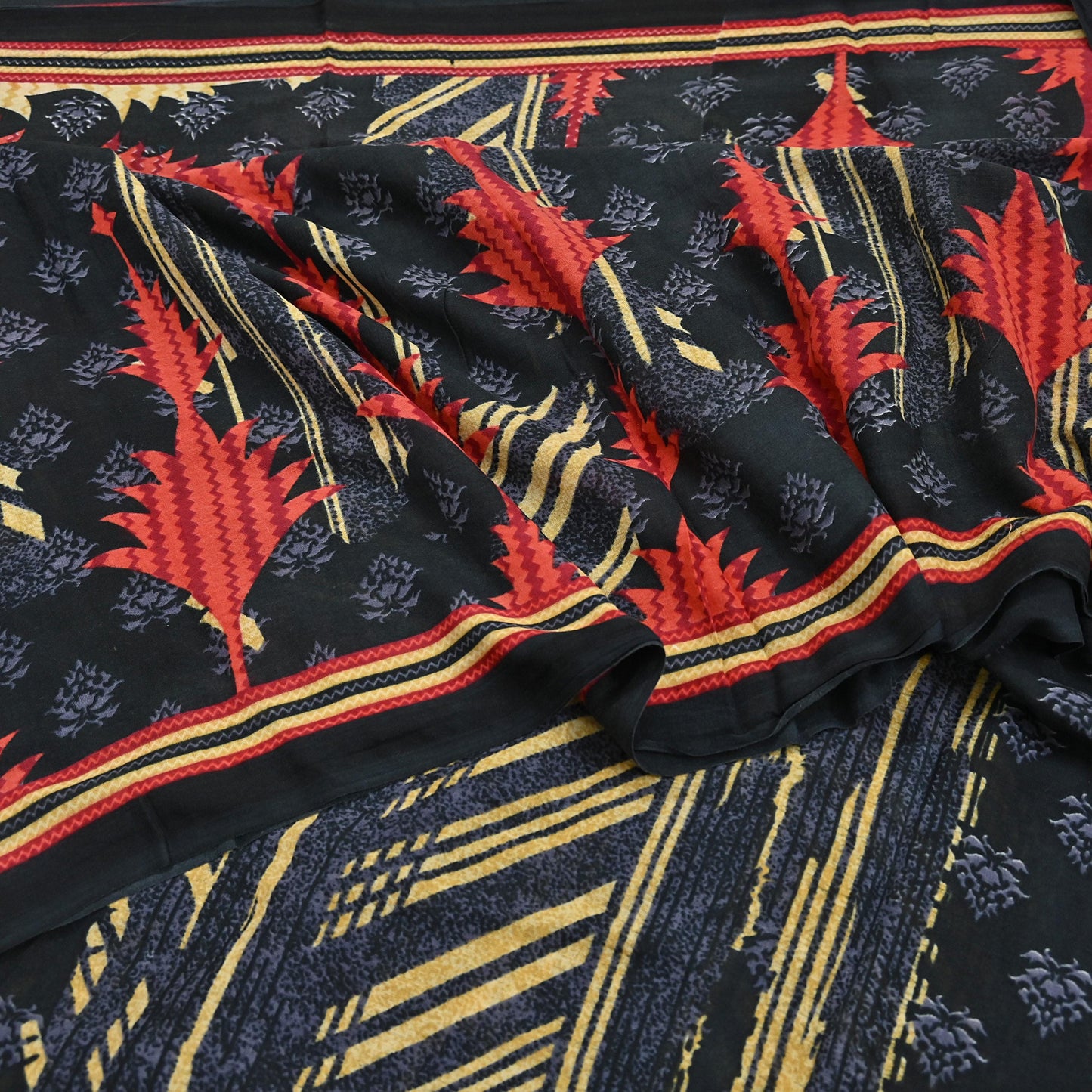 Indian Vintage Sari Gray & Black Printed Pure Cotton Sarees Fabric Floral 5Yd Sarong Wrap Boho Fabric Kimono Soft Dress making Crafting