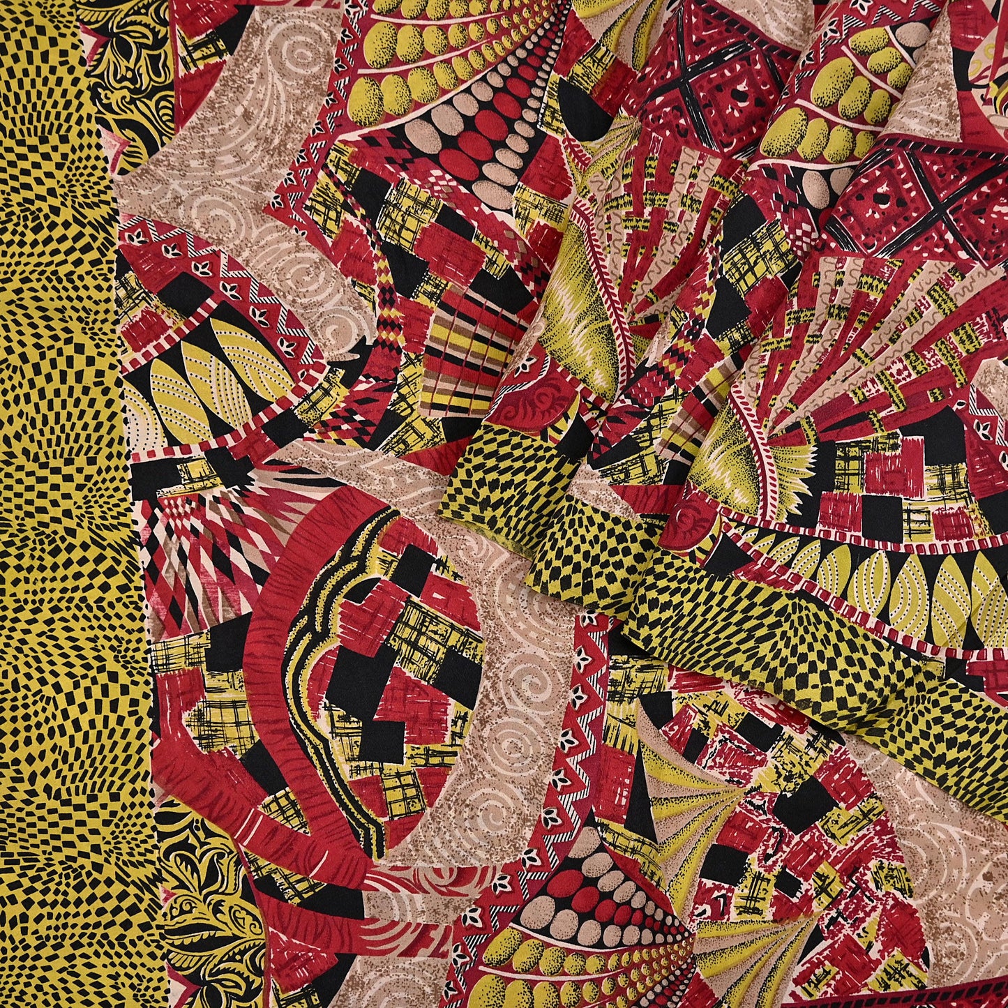 Indian Vintage Sari Black & Red Pure Crepe Silk Printed Sarees 5yd Sewing Floral Soft Craft Fabric Wrap Dress making Crafting Quilting