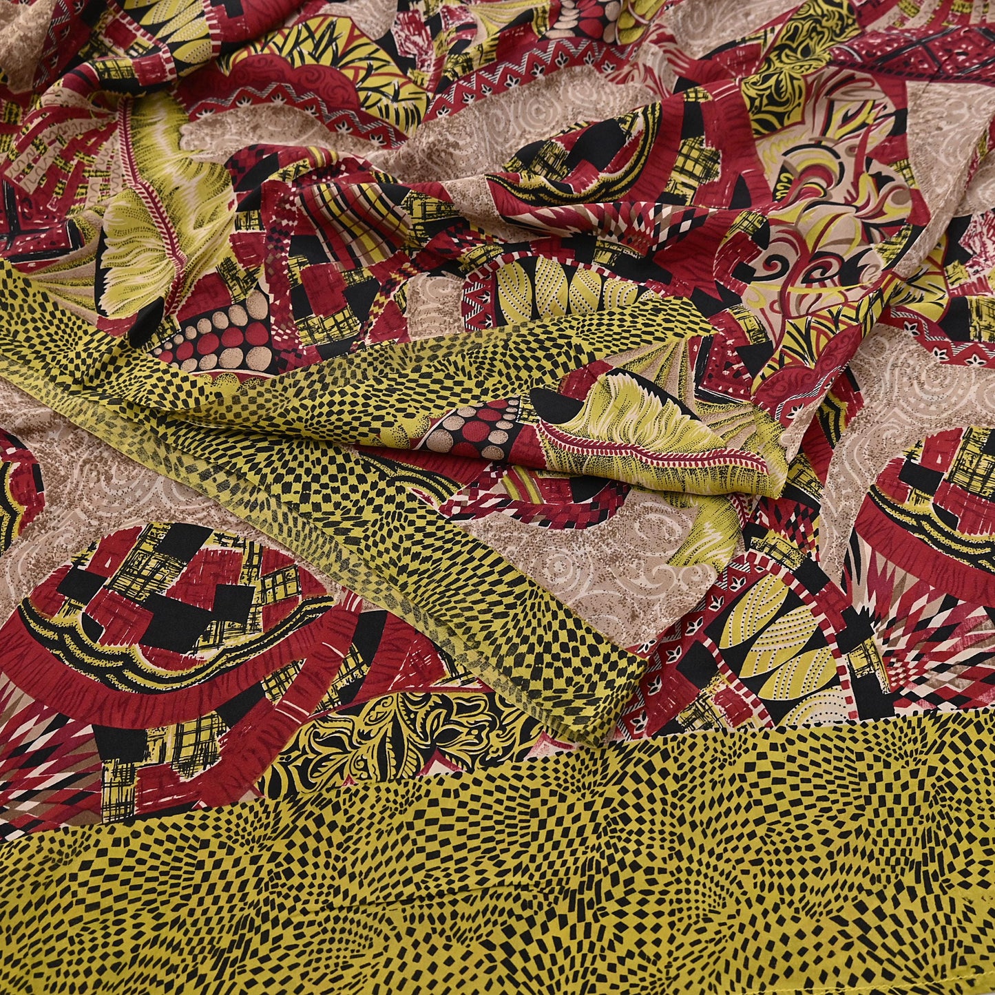 Indian Vintage Sari Black & Red Pure Crepe Silk Printed Sarees 5yd Sewing Floral Soft Craft Fabric Wrap Dress making Crafting Quilting